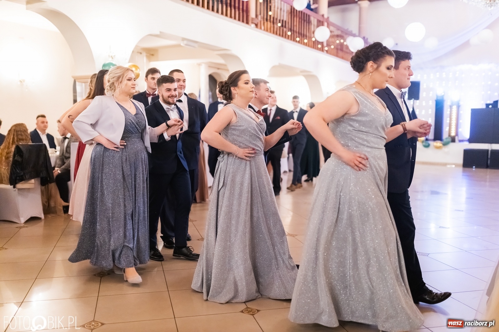 Zdjęcie w galerii na portalu naszraciborz.pl: Bal studniówkowy raciborskiej Budowlanki i Gastronomika wiadomości z regionu