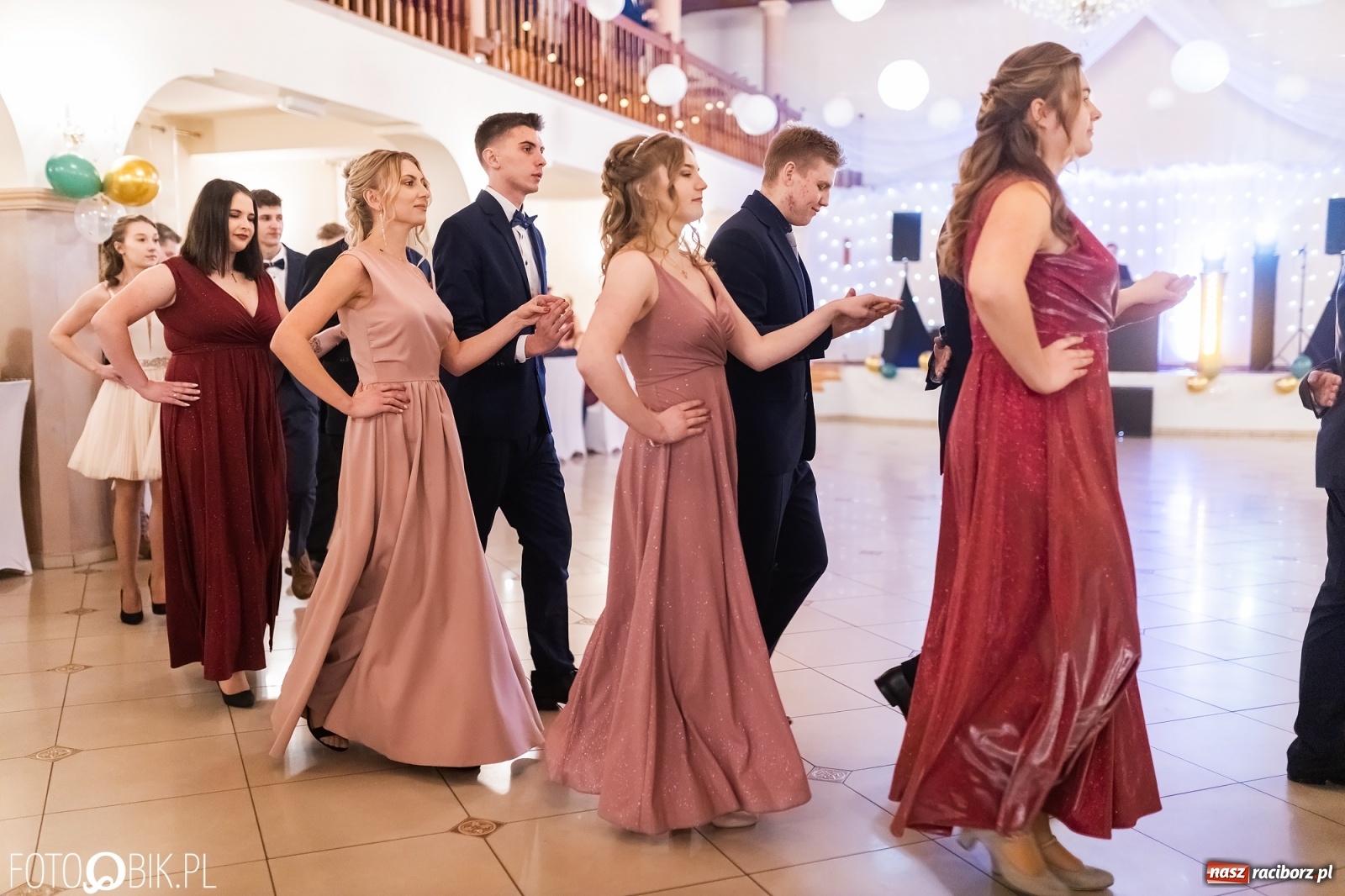 Zdjęcie w galerii na portalu naszraciborz.pl: Bal studniówkowy raciborskiej Budowlanki i Gastronomika wiadomości z regionu