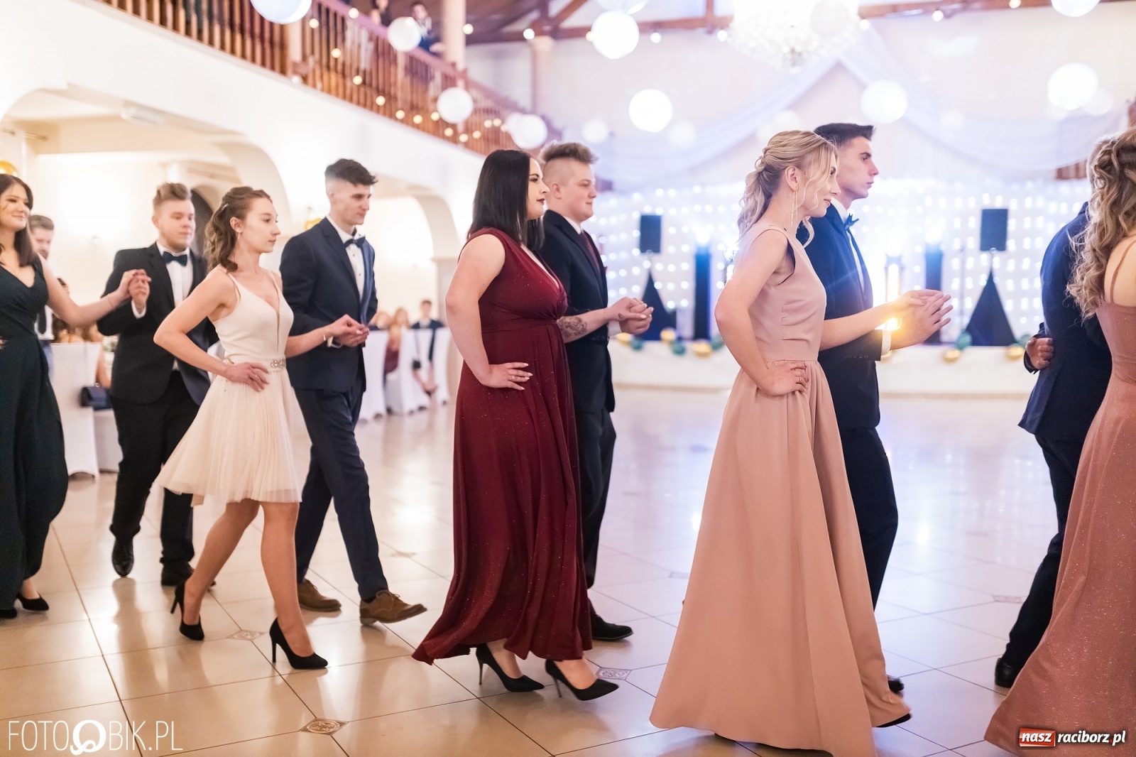 Zdjęcie w galerii na portalu naszraciborz.pl: Bal studniówkowy raciborskiej Budowlanki i Gastronomika wiadomości z regionu