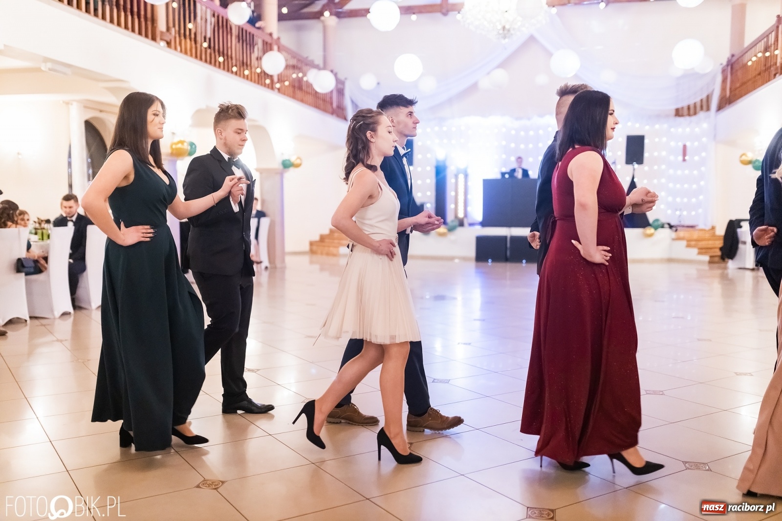 Zdjęcie w galerii na portalu naszraciborz.pl: Bal studniówkowy raciborskiej Budowlanki i Gastronomika wiadomości z regionu