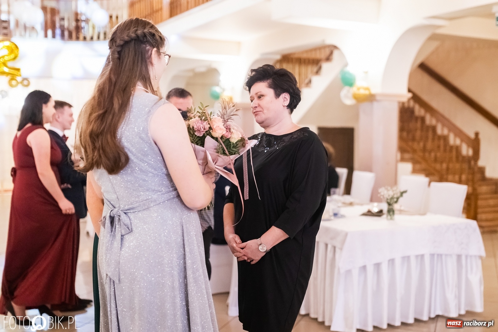 Zdjęcie w galerii na portalu naszraciborz.pl: Bal studniówkowy raciborskiej Budowlanki i Gastronomika wiadomości z regionu