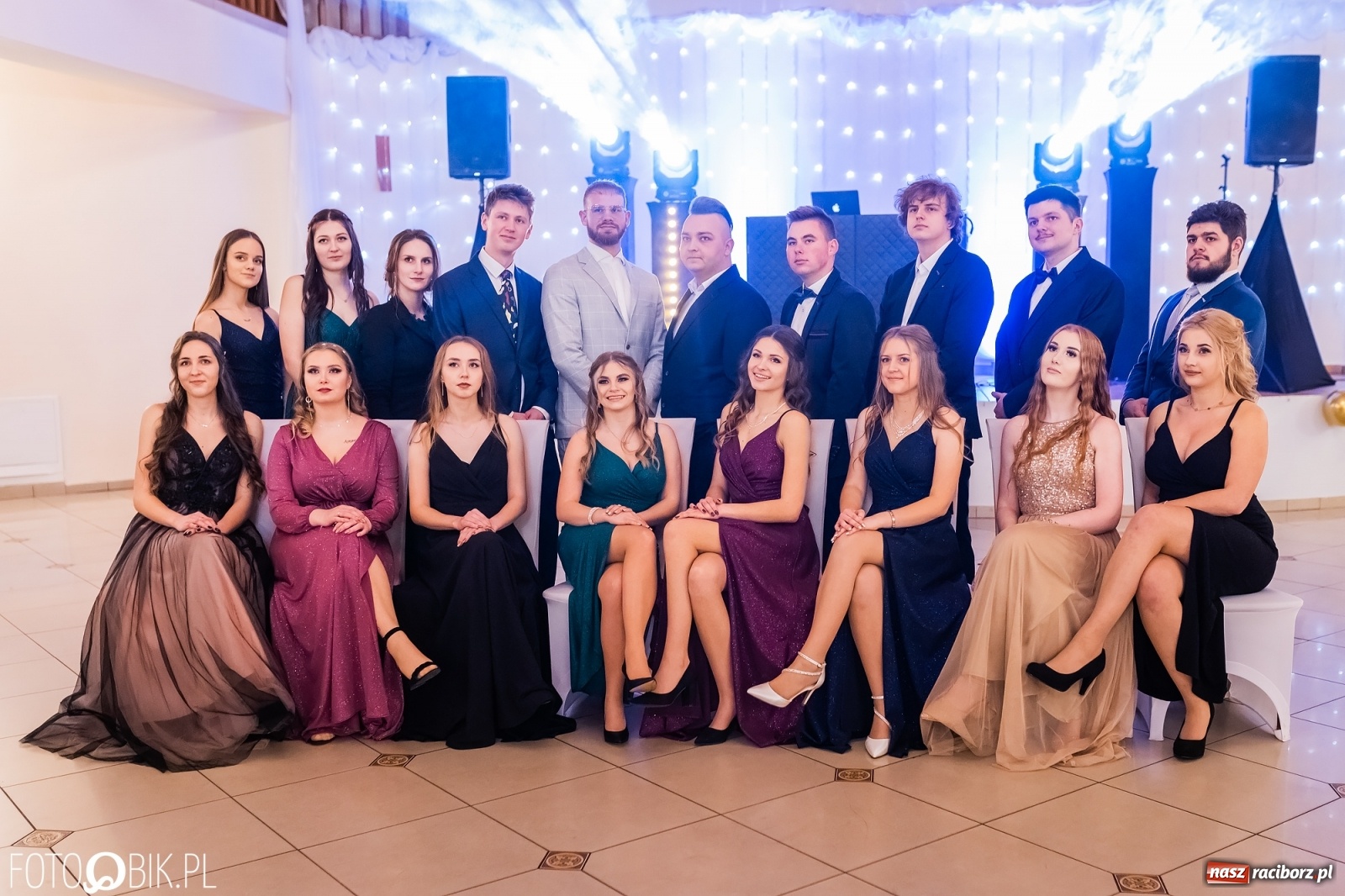 Zdjęcie w galerii na portalu naszraciborz.pl: Bal studniówkowy raciborskiej Budowlanki i Gastronomika wiadomości z regionu