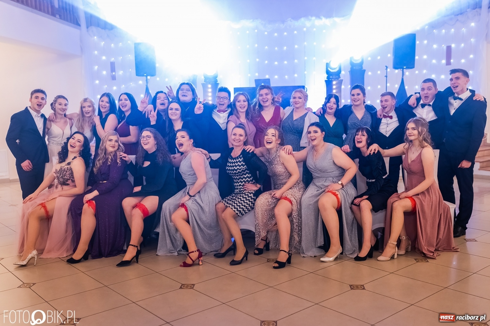 Zdjęcie w galerii na portalu naszraciborz.pl: Bal studniówkowy raciborskiej Budowlanki i Gastronomika wiadomości z regionu