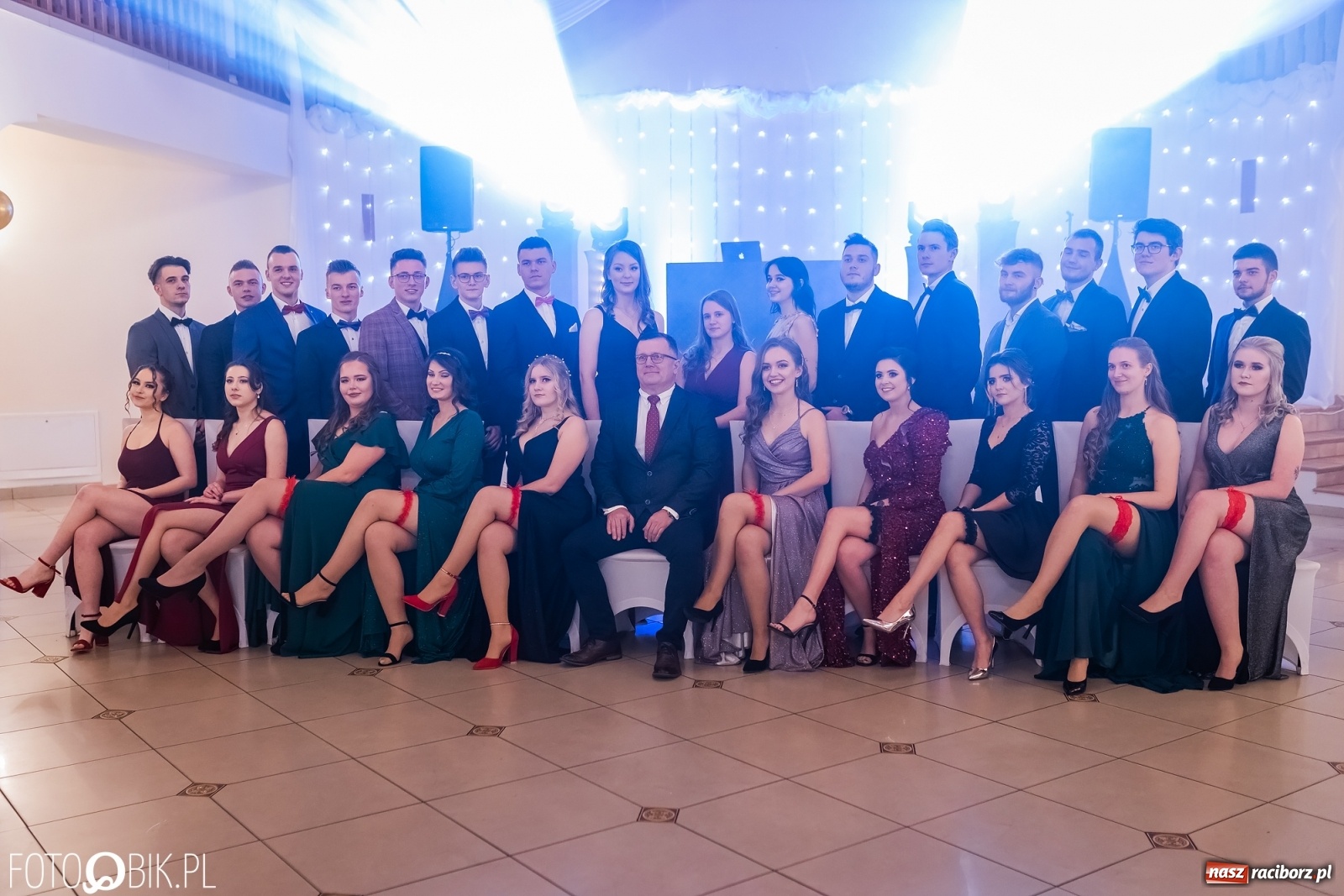 Zdjęcie w galerii na portalu naszraciborz.pl: Bal studniówkowy raciborskiej Budowlanki i Gastronomika wiadomości z regionu