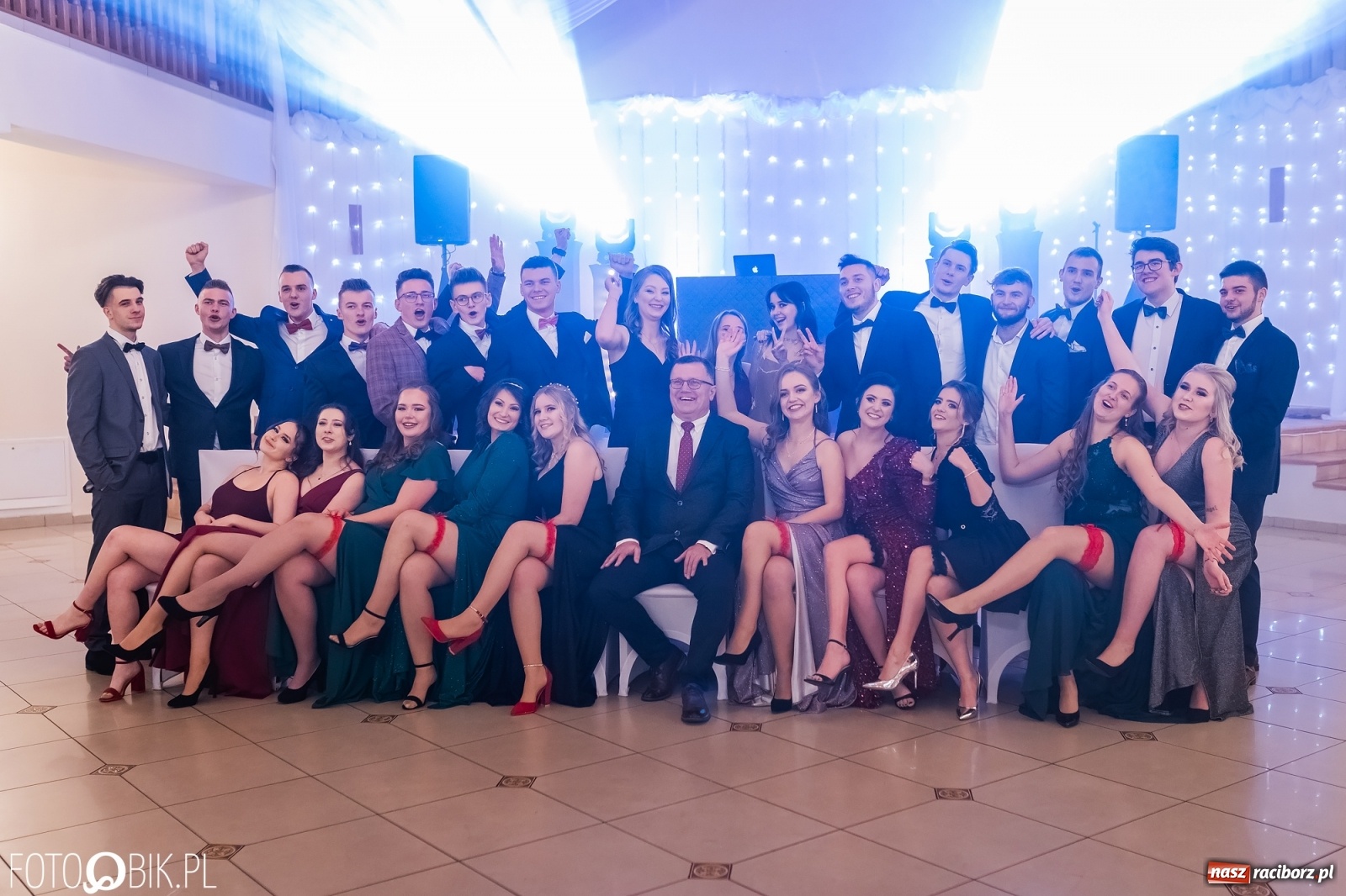 Zdjęcie w galerii na portalu naszraciborz.pl: Bal studniówkowy raciborskiej Budowlanki i Gastronomika wiadomości z regionu