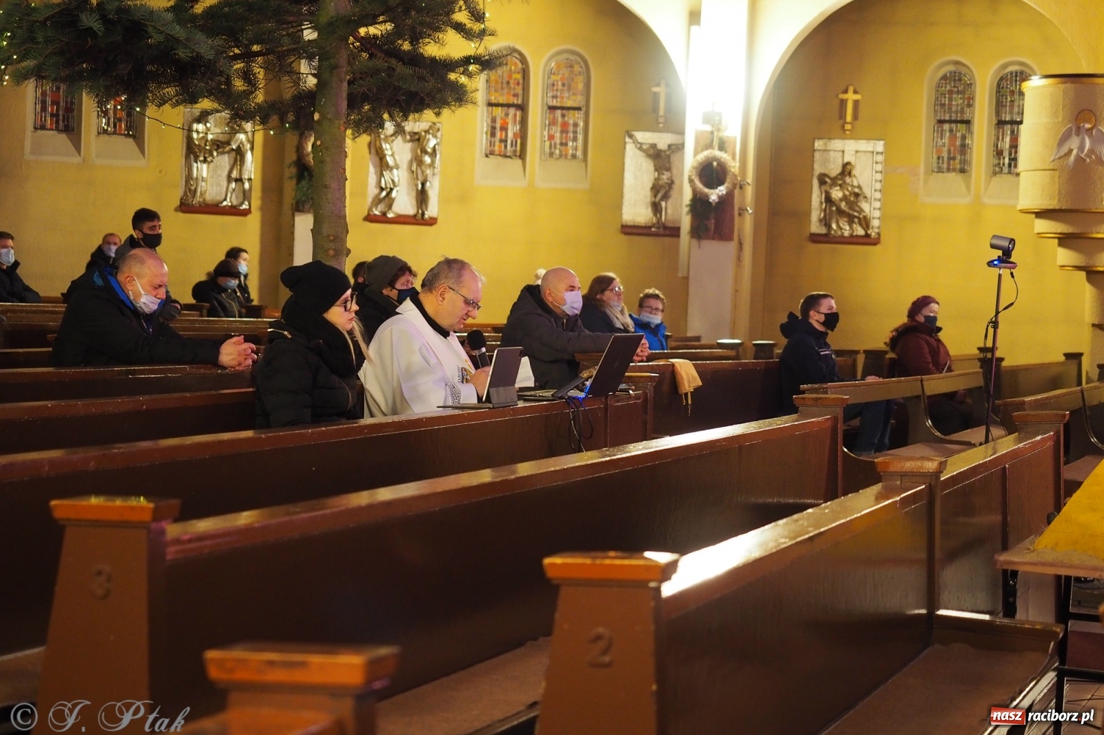 Zdjęcie w galerii na portalu naszraciborz.pl: Raciborskie Wieczory Uwielbienia wiadomości z regionu