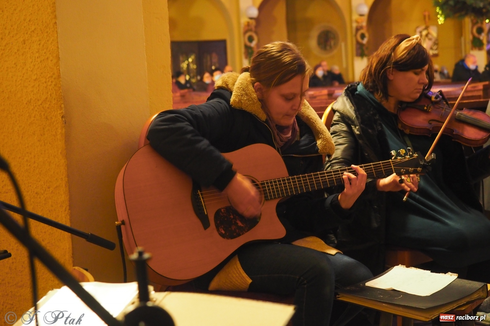 Zdjęcie w galerii na portalu naszraciborz.pl: Raciborskie Wieczory Uwielbienia wiadomości z regionu