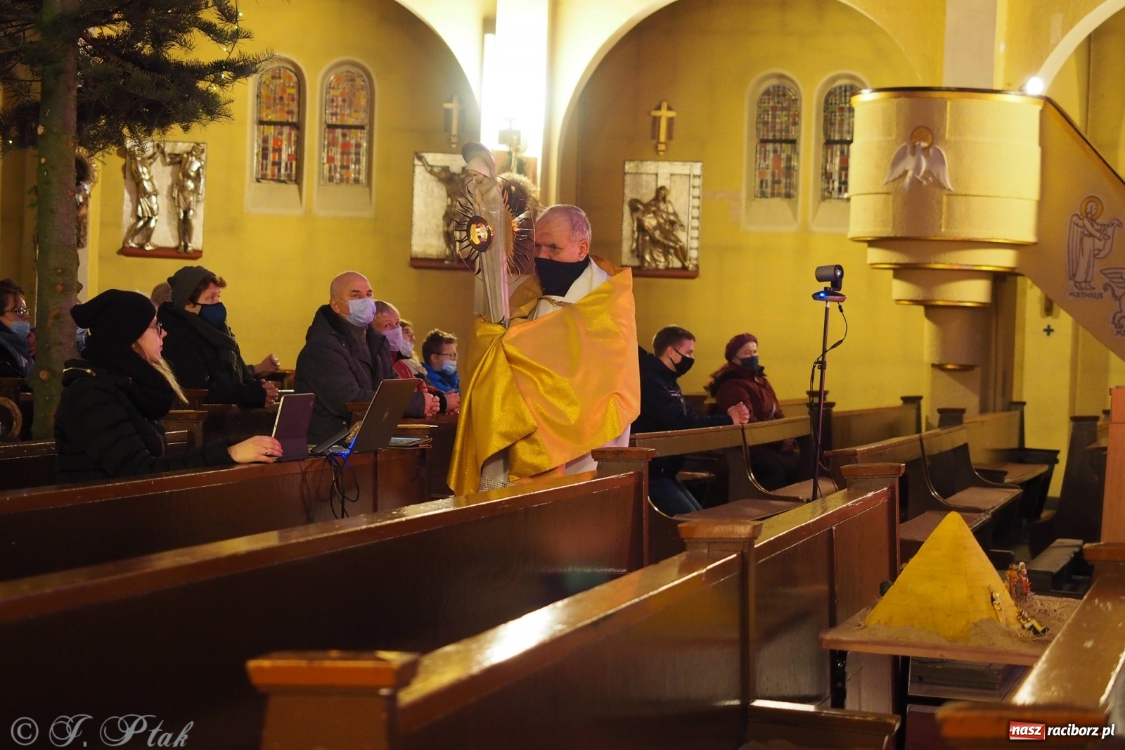 Zdjęcie w galerii na portalu naszraciborz.pl: Raciborskie Wieczory Uwielbienia wiadomości z regionu