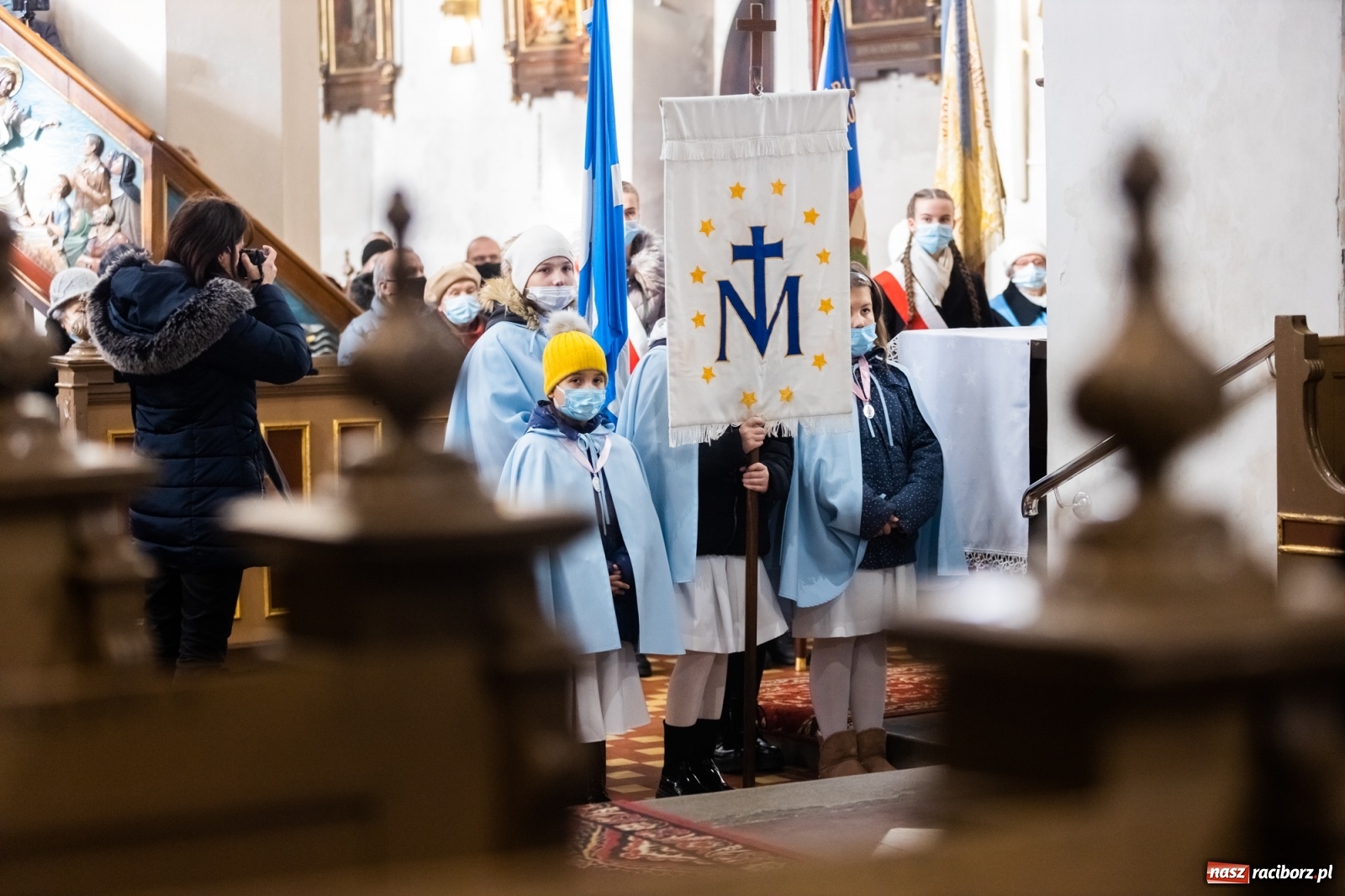 Zdjęcie w galerii na portalu naszraciborz.pl: W kościele farnym biskup opolski ogłosił rozpoczęcie procesu beatyfikacyjnego dominikanki Eufemii Piastówny z Raciborza wiadomości z regionu
