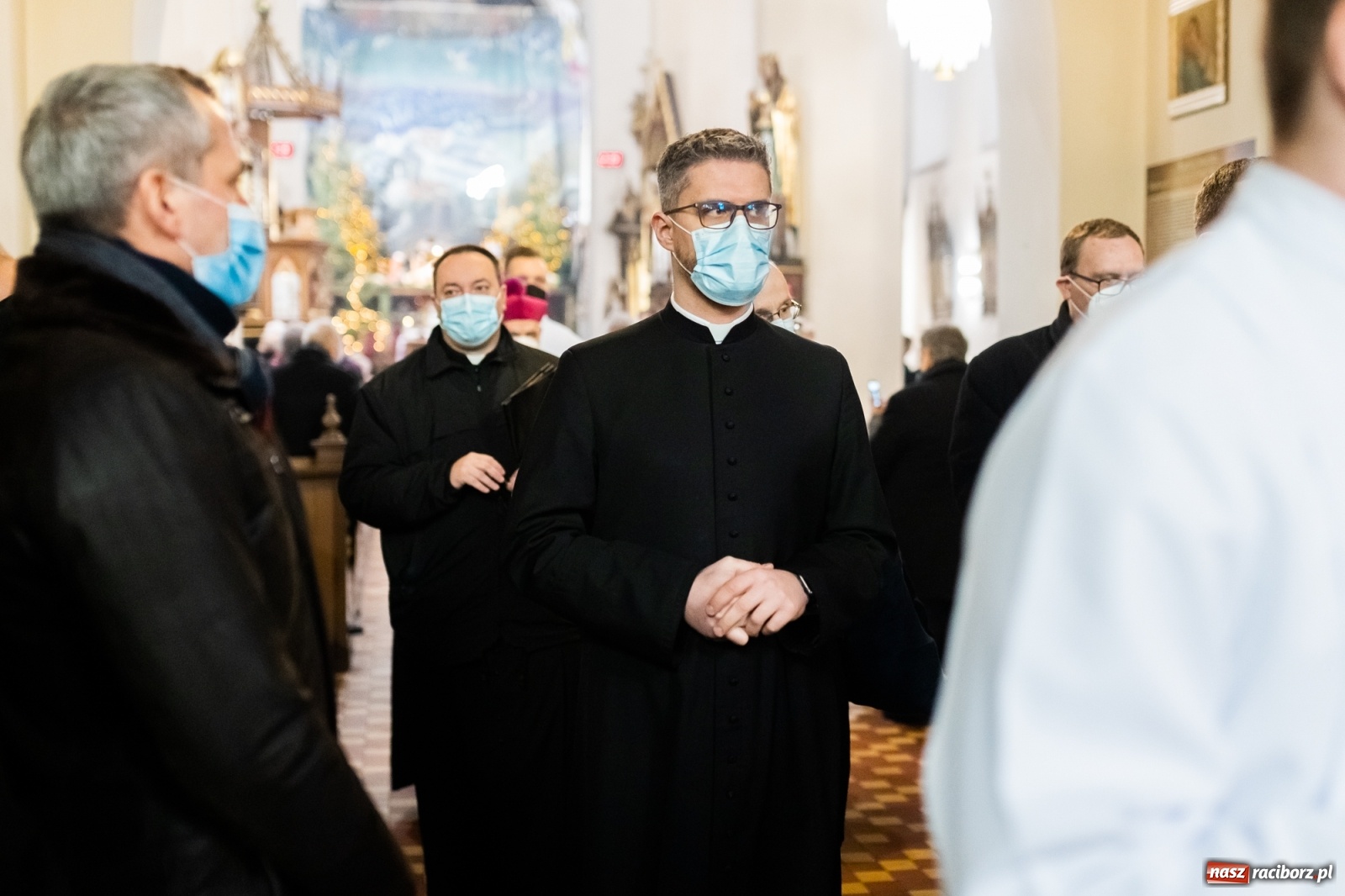 Zdjęcie w galerii na portalu naszraciborz.pl: W kościele farnym biskup opolski ogłosił rozpoczęcie procesu beatyfikacyjnego dominikanki Eufemii Piastówny z Raciborza wiadomości z regionu