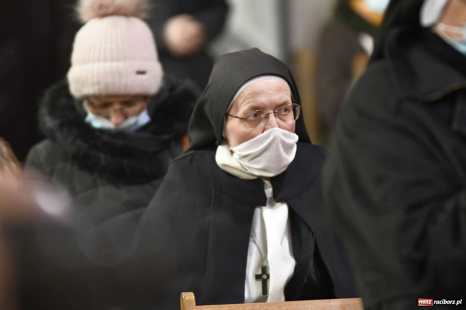 Zdjęcie w galerii na portalu naszraciborz.pl: W kościele farnym biskup opolski ogłosił rozpoczęcie procesu beatyfikacyjnego dominikanki Eufemii Piastówny z Raciborza wiadomości z regionu