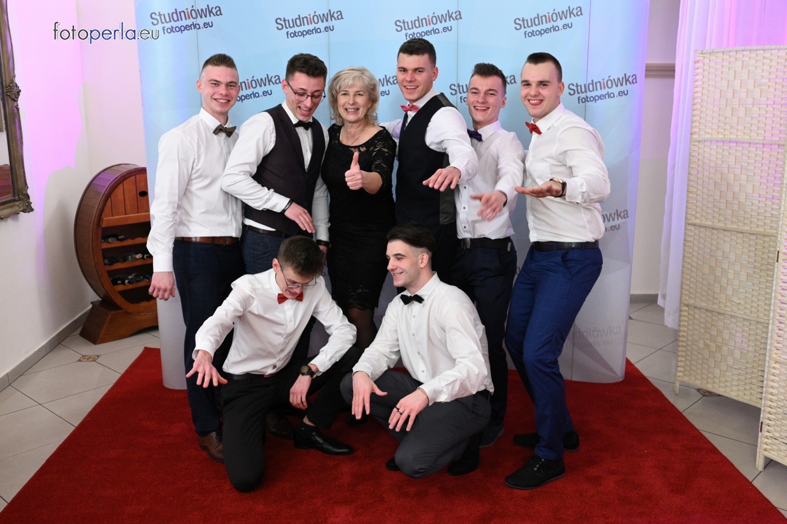 Zdjęcie w galerii na portalu naszraciborz.pl: Przeżyjmy to jeszcze raz. Studniówka Budowlanki i Gastronomika wiadomości z regionu