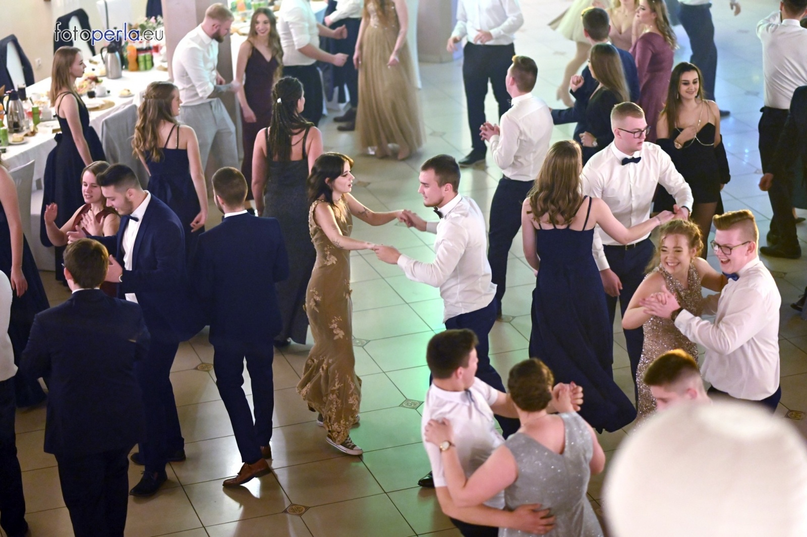 Zdjęcie w galerii na portalu naszraciborz.pl: Przeżyjmy to jeszcze raz. Studniówka Budowlanki i Gastronomika wiadomości z regionu