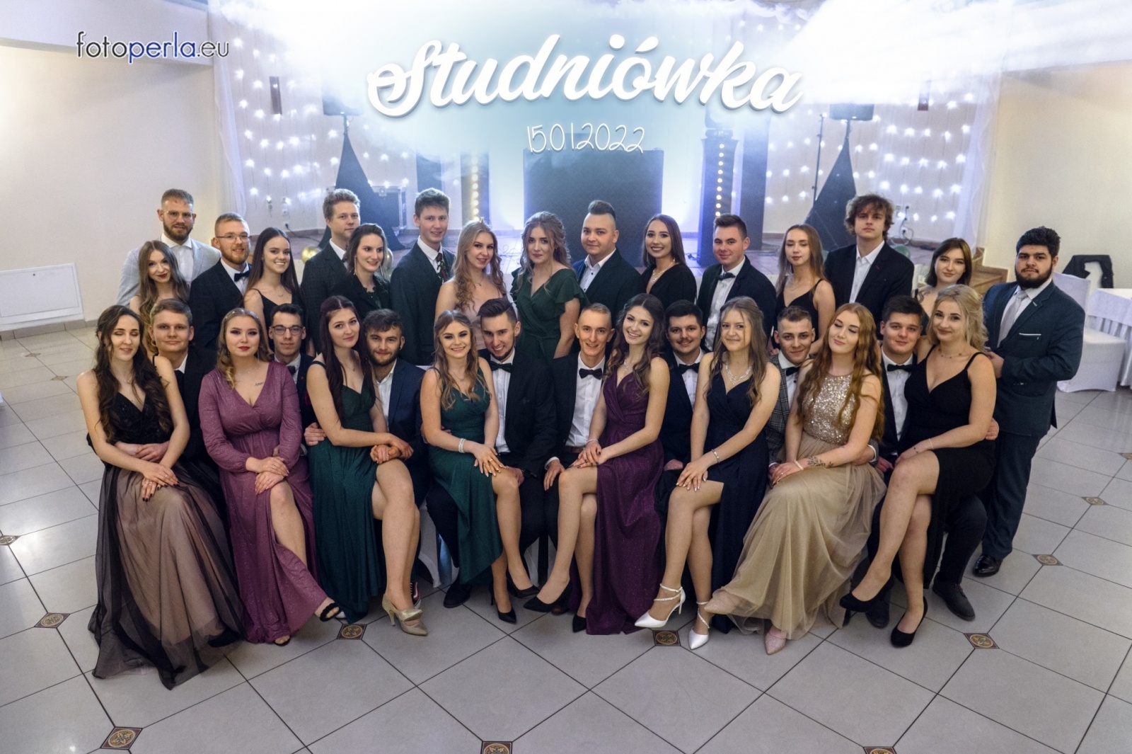 Zdjęcie w galerii na portalu naszraciborz.pl: Przeżyjmy to jeszcze raz. Studniówka Budowlanki i Gastronomika wiadomości z regionu