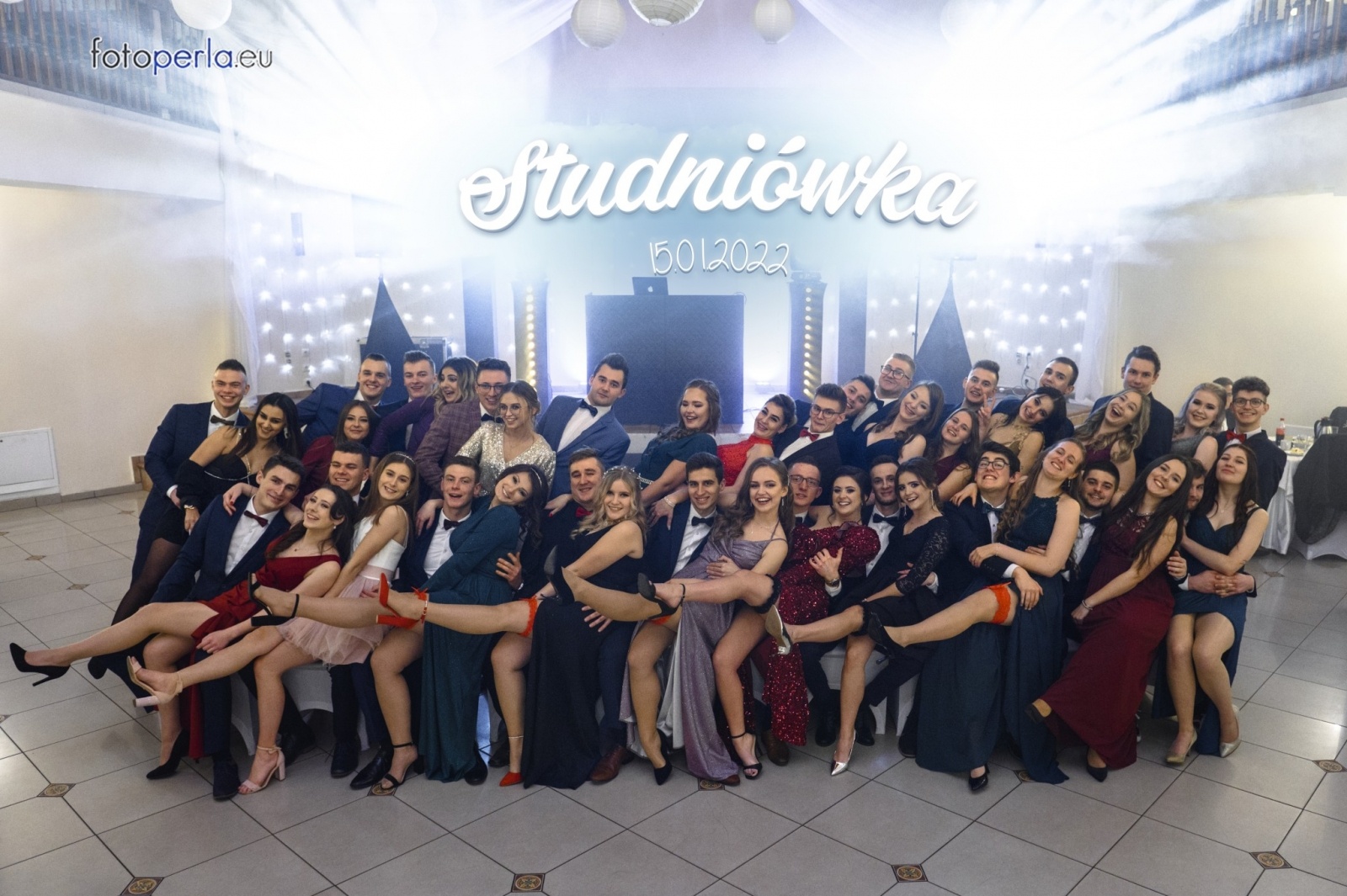 Zdjęcie w galerii na portalu naszraciborz.pl: Przeżyjmy to jeszcze raz. Studniówka Budowlanki i Gastronomika wiadomości z regionu