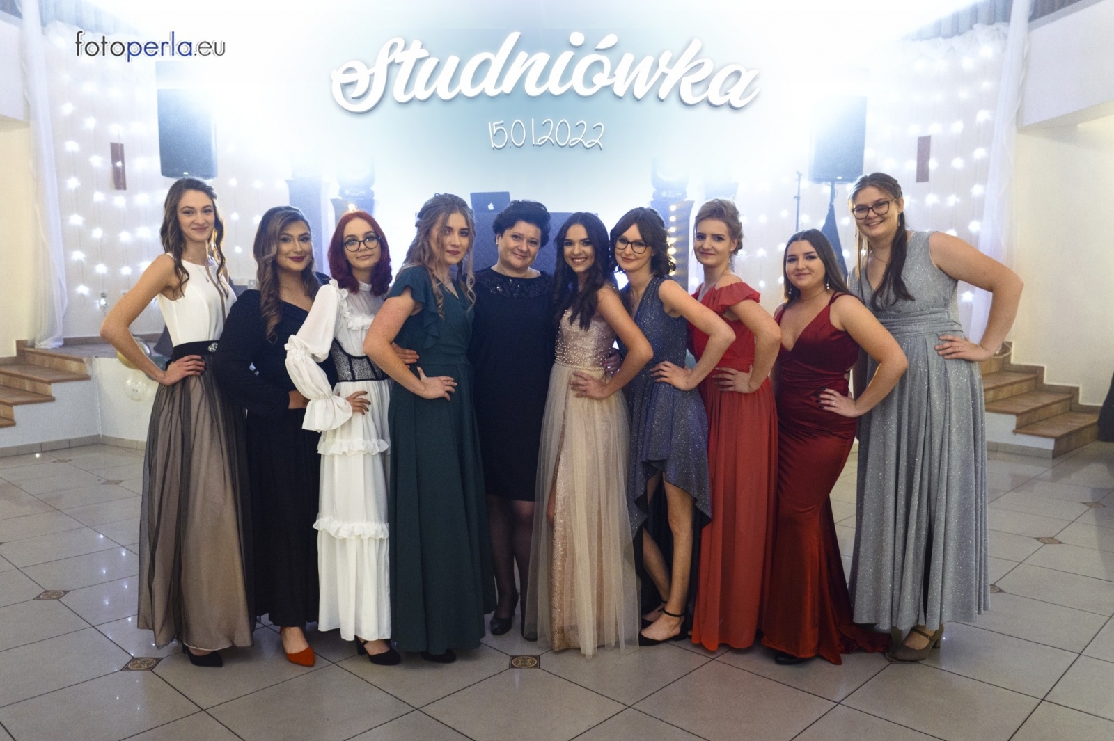 Zdjęcie w galerii na portalu naszraciborz.pl: Przeżyjmy to jeszcze raz. Studniówka Budowlanki i Gastronomika wiadomości z regionu