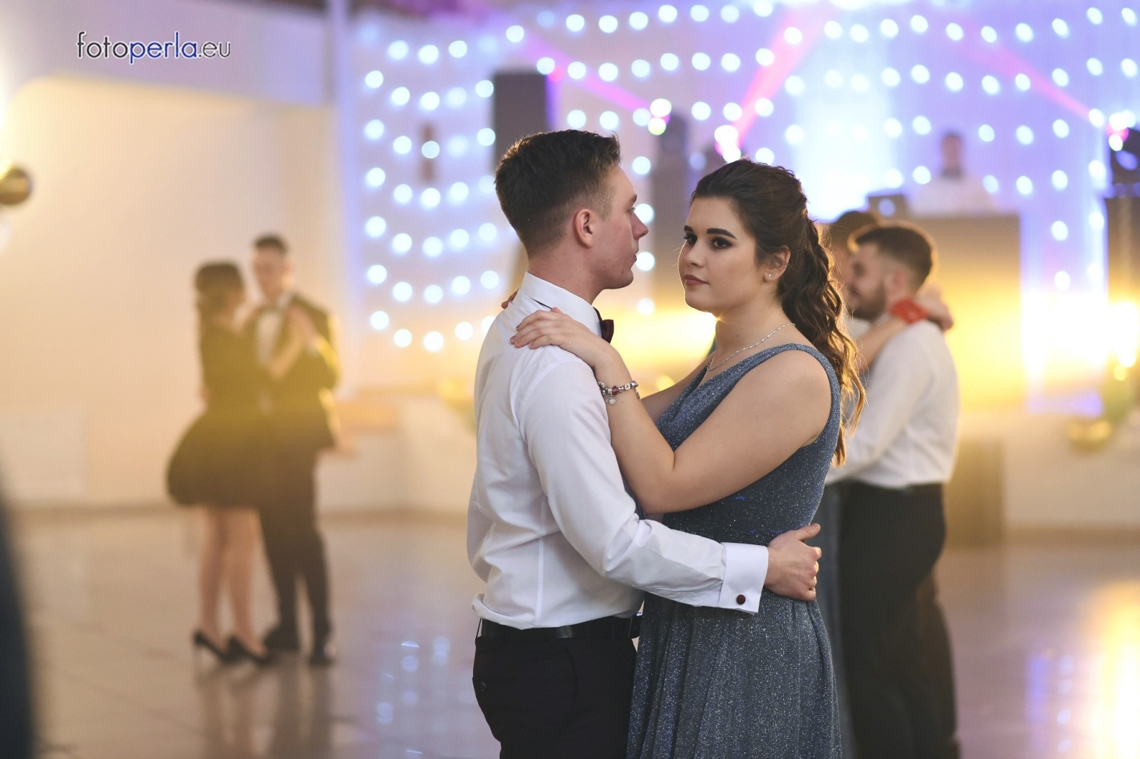 Zdjęcie w galerii na portalu naszraciborz.pl: Przeżyjmy to jeszcze raz. Studniówka Budowlanki i Gastronomika wiadomości z regionu