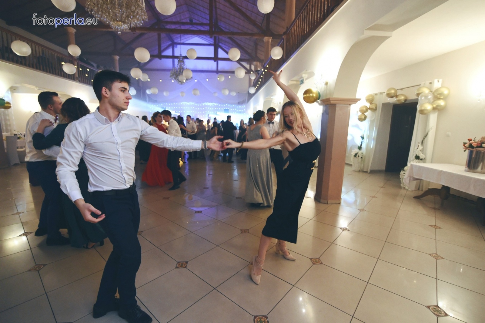 Zdjęcie w galerii na portalu naszraciborz.pl: Przeżyjmy to jeszcze raz. Studniówka Budowlanki i Gastronomika wiadomości z regionu