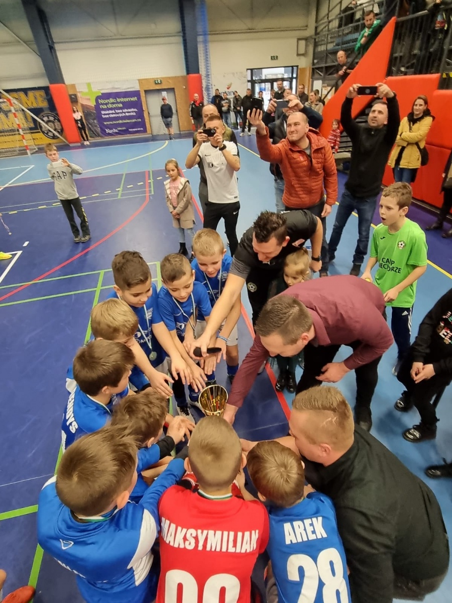 Zdjęcie w galerii na portalu naszraciborz.pl: Piłkarski turniej o puchar menadżera Akademii LKS Tworków [FOTO] wiadomości z regionu