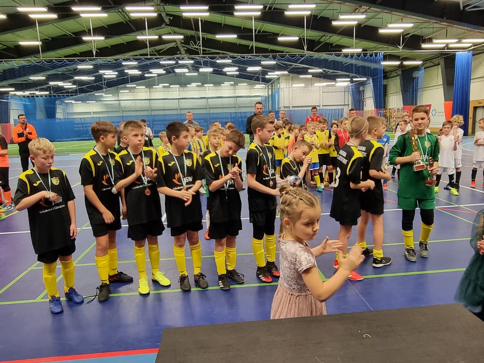 Zdjęcie w galerii na portalu naszraciborz.pl: Piłkarski turniej o puchar menadżera Akademii LKS Tworków [FOTO] wiadomości z regionu