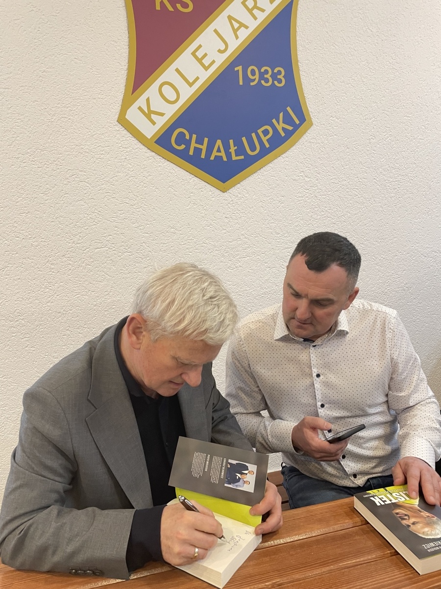 Zdjęcie w galerii na portalu naszraciborz.pl: Michał Listkiewicz gościem w Kolejarzu Chałupki wiadomości z regionu