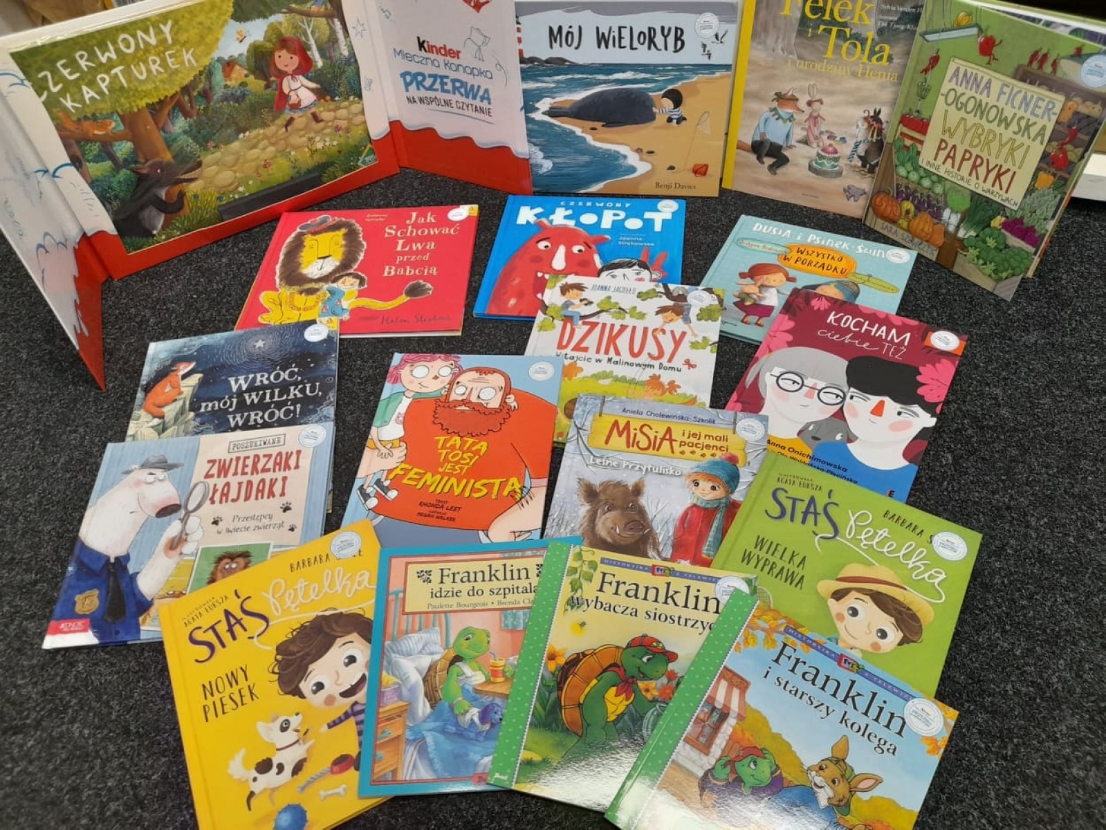 Zdjęcie w galerii na portalu naszraciborz.pl: Rudzka biblioteka rozwija się i pięknieje wiadomości z regionu