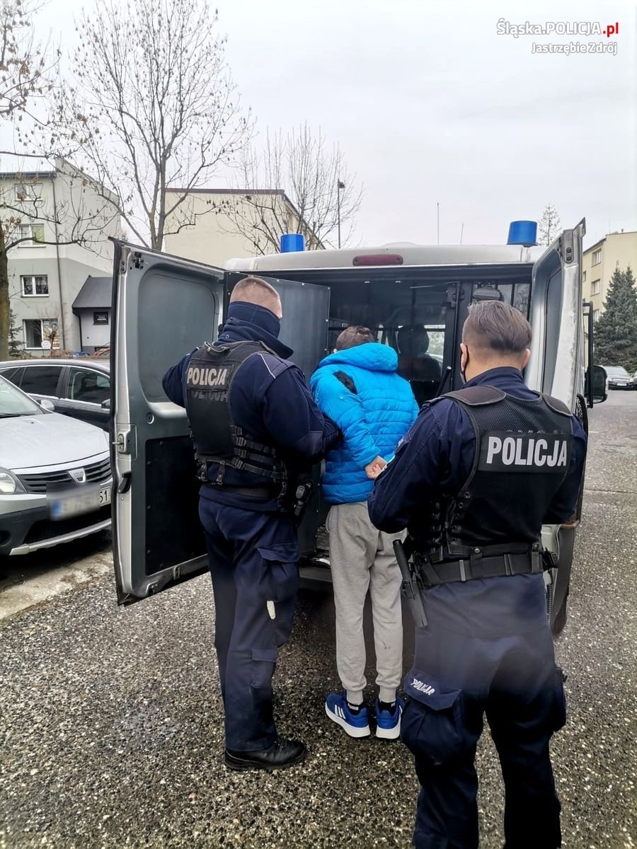 Zdjęcie w galerii na portalu naszraciborz.pl: Policjanci podliczyli wykroczenia i wypisali mandat na 32 500 zł! wiadomości z regionu