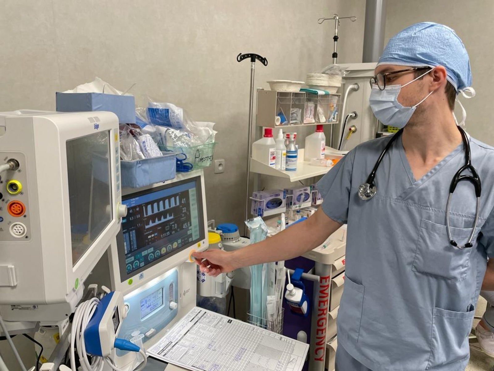 Zdjęcie w galerii na portalu naszraciborz.pl: W szpitalu w Kędzierzynie-Koźlu leczą endometriozę w nowoczesny sposób wiadomości z regionu