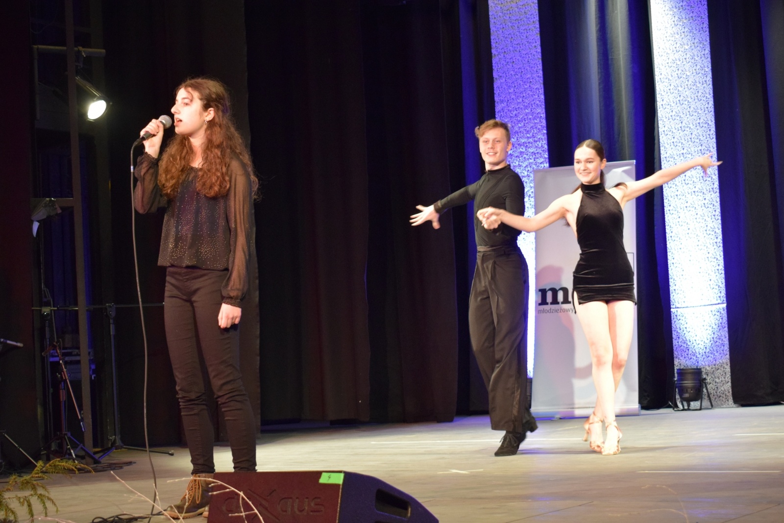 Zdjęcie w galerii na portalu naszraciborz.pl: Wychowankowie MDK wystąpili dla babć i dziadków wiadomości z regionu