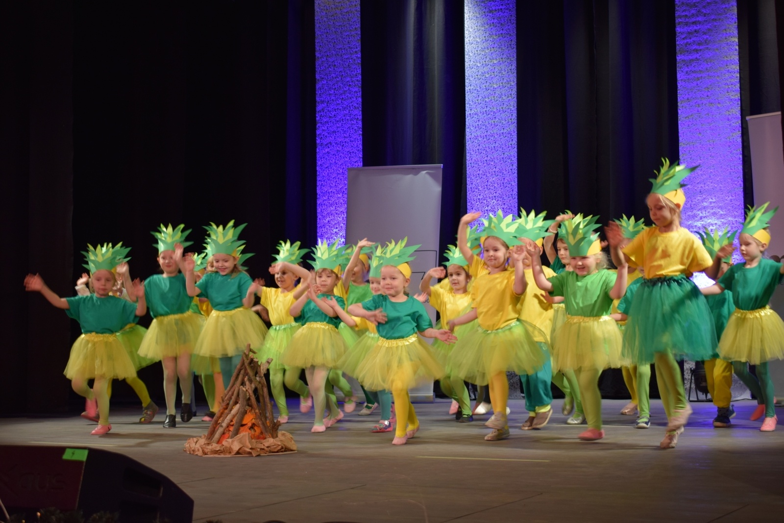 Zdjęcie w galerii na portalu naszraciborz.pl: Wychowankowie MDK wystąpili dla babć i dziadków wiadomości z regionu