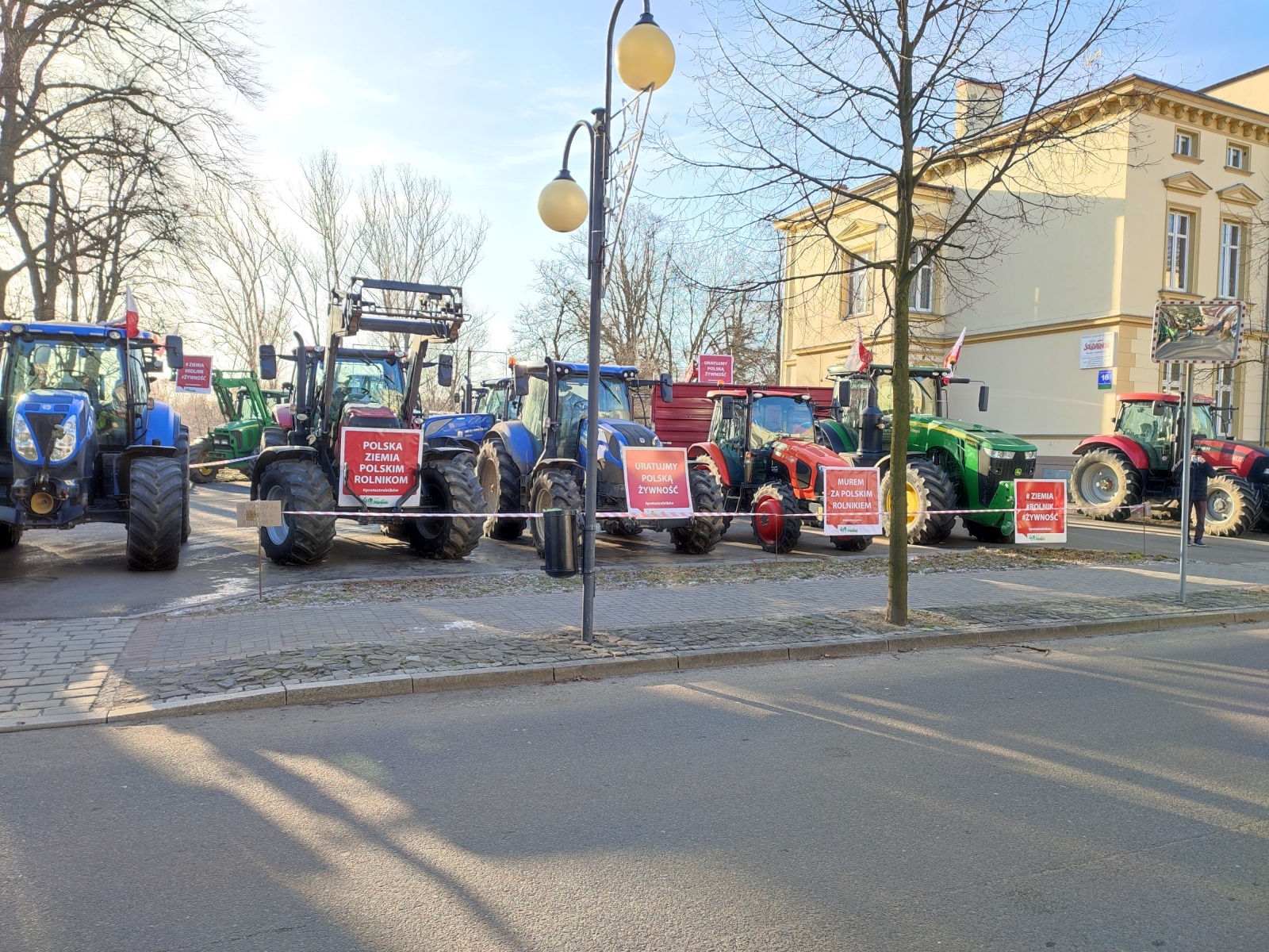 Zdjęcie w galerii na portalu naszraciborz.pl: Protest rolników w Głubczycach. W tle wątek ziemi raciborskiej wiadomości z regionu