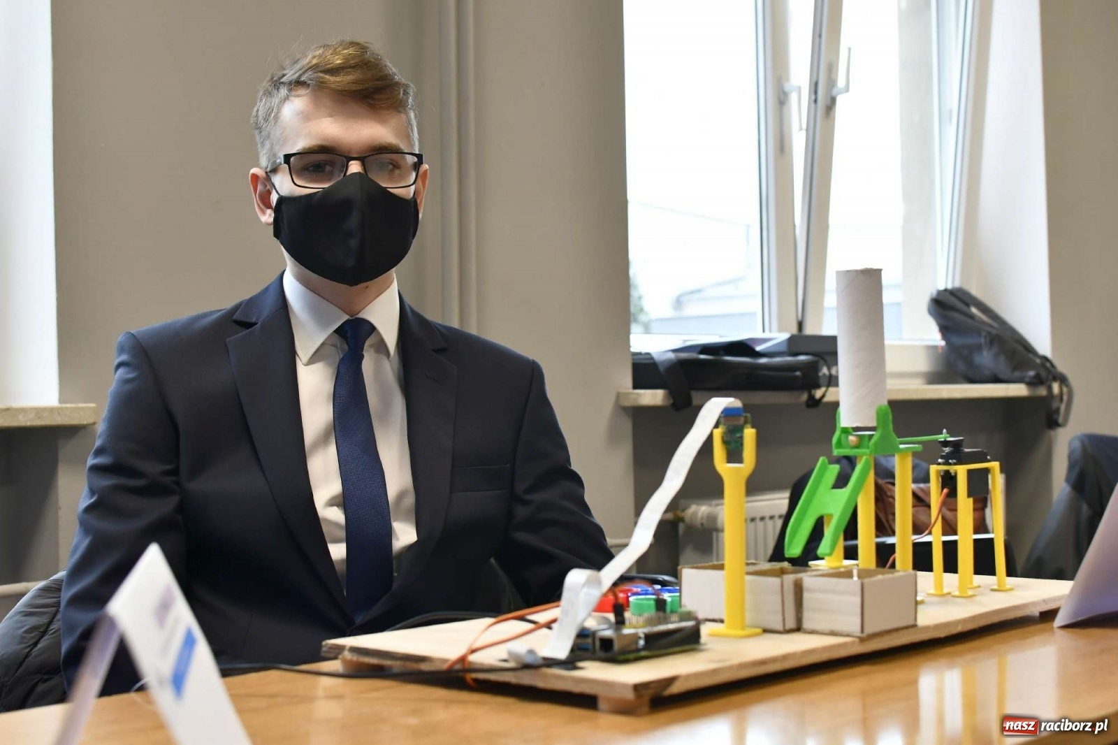 Zdjęcie w galerii na portalu naszraciborz.pl: Przegląd projektów inżynierskich w raciborskiej PWSZ [FOTO i WIDEO] wiadomości z regionu