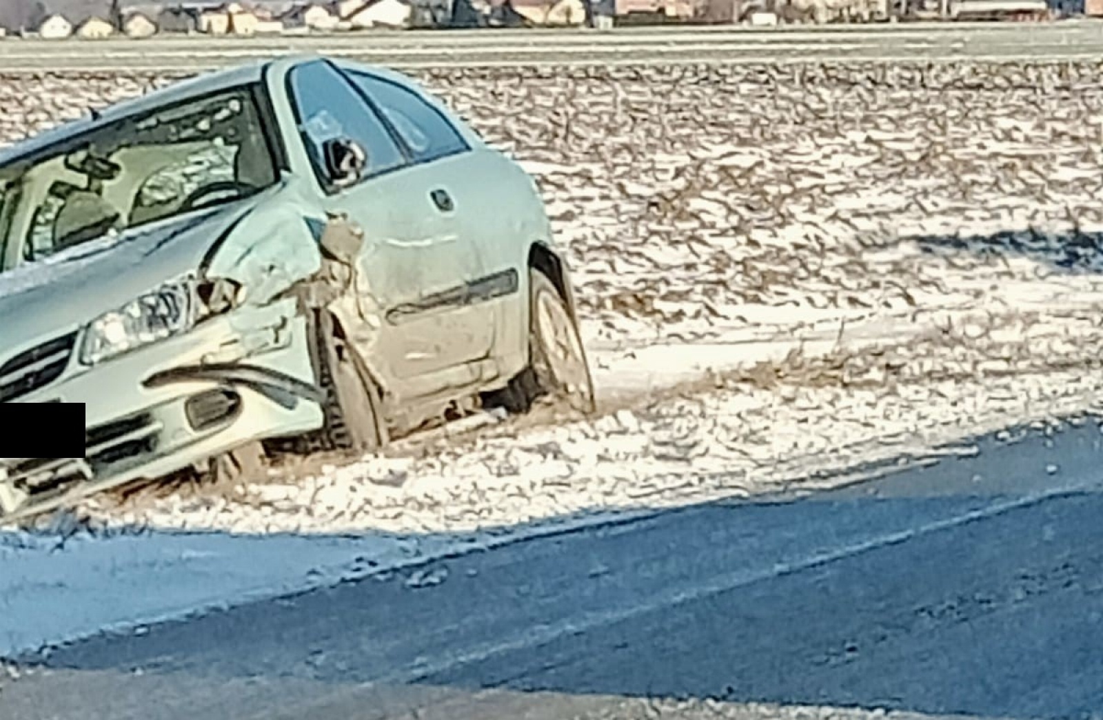 Zdjęcie w galerii na portalu naszraciborz.pl: Raport 998. Zderzenie dwóch pojazdów w Pietrowicach Wielkich wiadomości z regionu