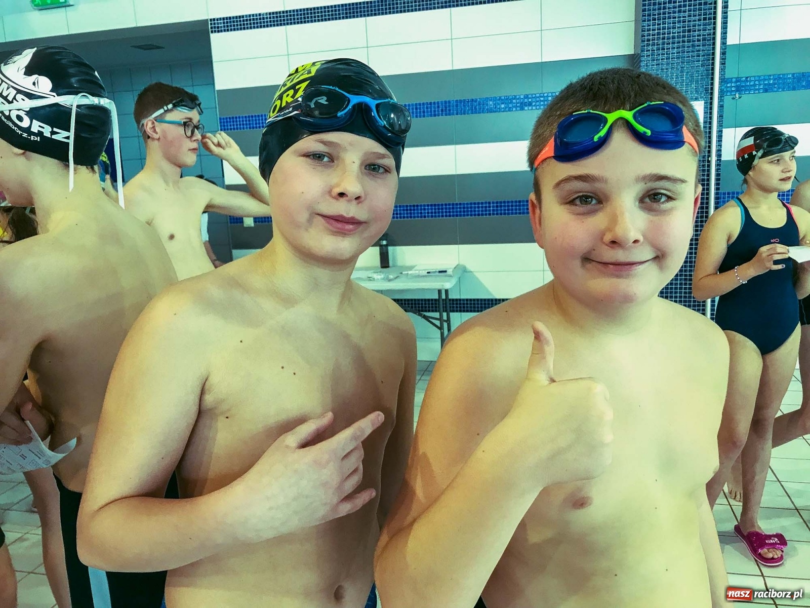 Zdjęcie w galerii na portalu naszraciborz.pl: Chcę pływać! W H2Ostróg odbyły się mistrzostwa szkół i szkółek [FOTO i WIDEO] wiadomości z regionu
