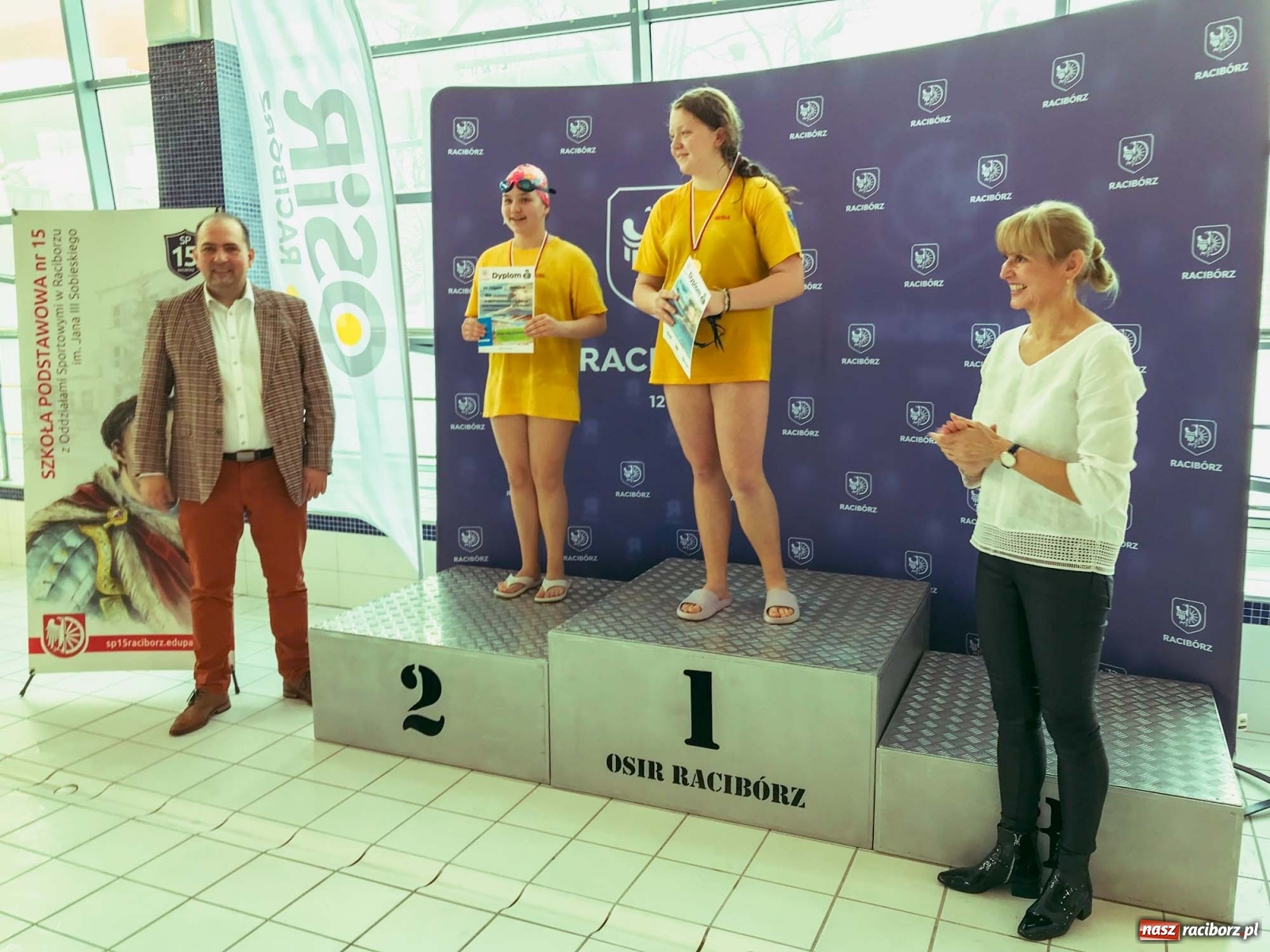 Zdjęcie w galerii na portalu naszraciborz.pl: Chcę pływać! W H2Ostróg odbyły się mistrzostwa szkół i szkółek [FOTO i WIDEO] wiadomości z regionu