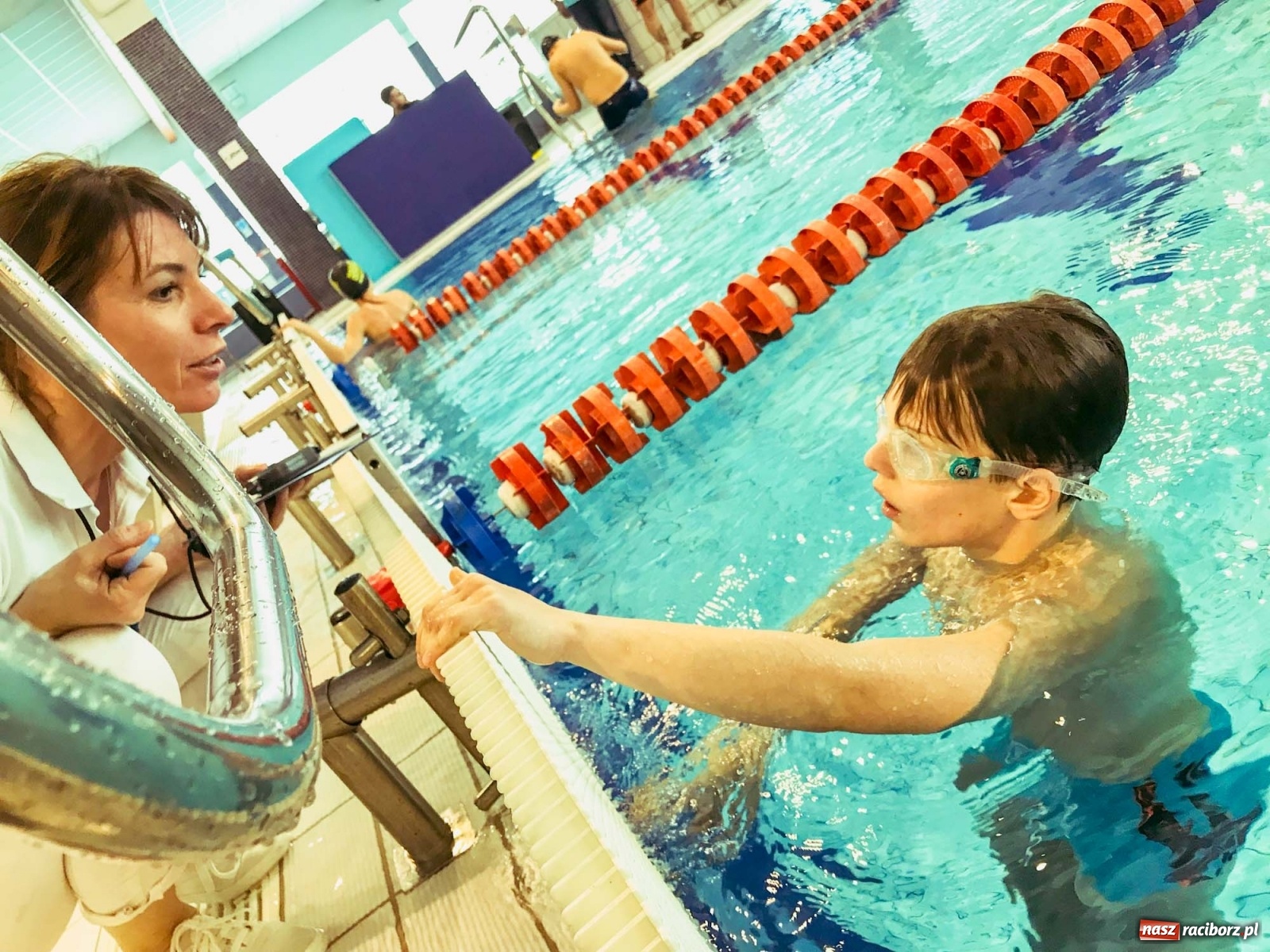 Zdjęcie w galerii na portalu naszraciborz.pl: Chcę pływać! W H2Ostróg odbyły się mistrzostwa szkół i szkółek [FOTO i WIDEO] wiadomości z regionu