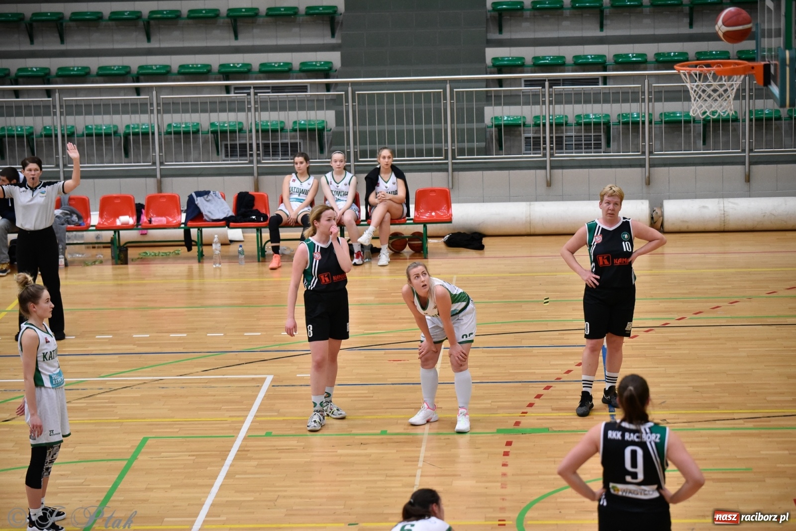 Zdjęcie w galerii na portalu naszraciborz.pl: Osłabione RKK nie sprostało Katowicom [FOTO] wiadomości z regionu