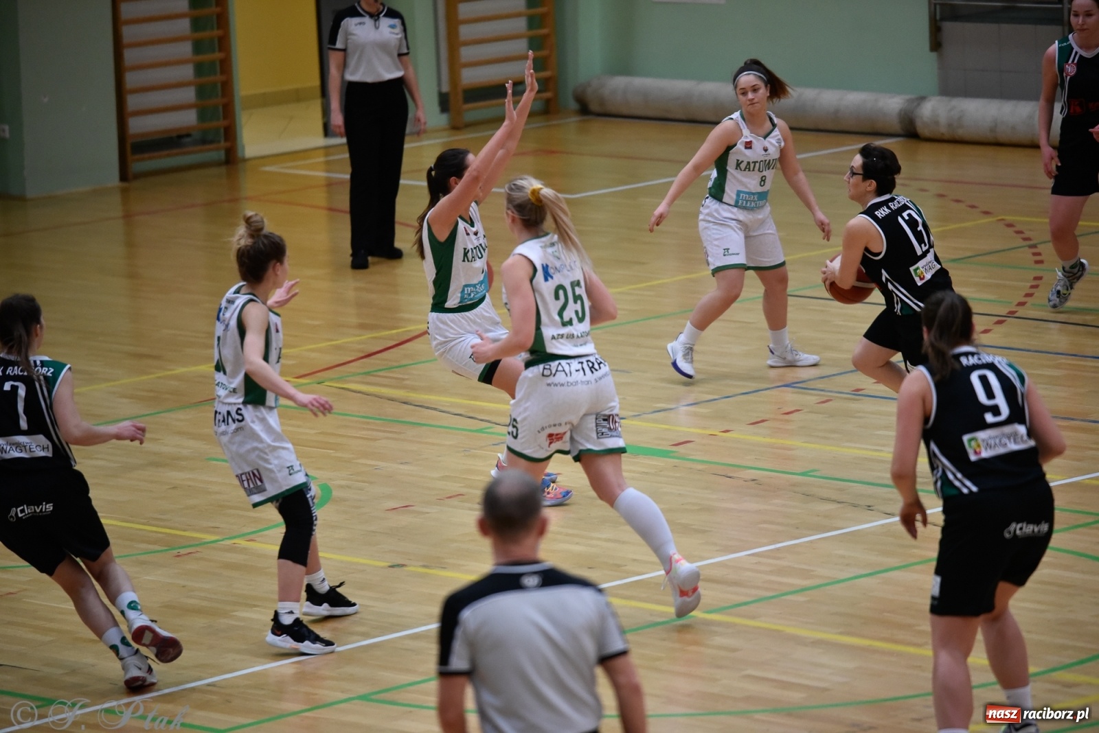 Zdjęcie w galerii na portalu naszraciborz.pl: Osłabione RKK nie sprostało Katowicom [FOTO] wiadomości z regionu