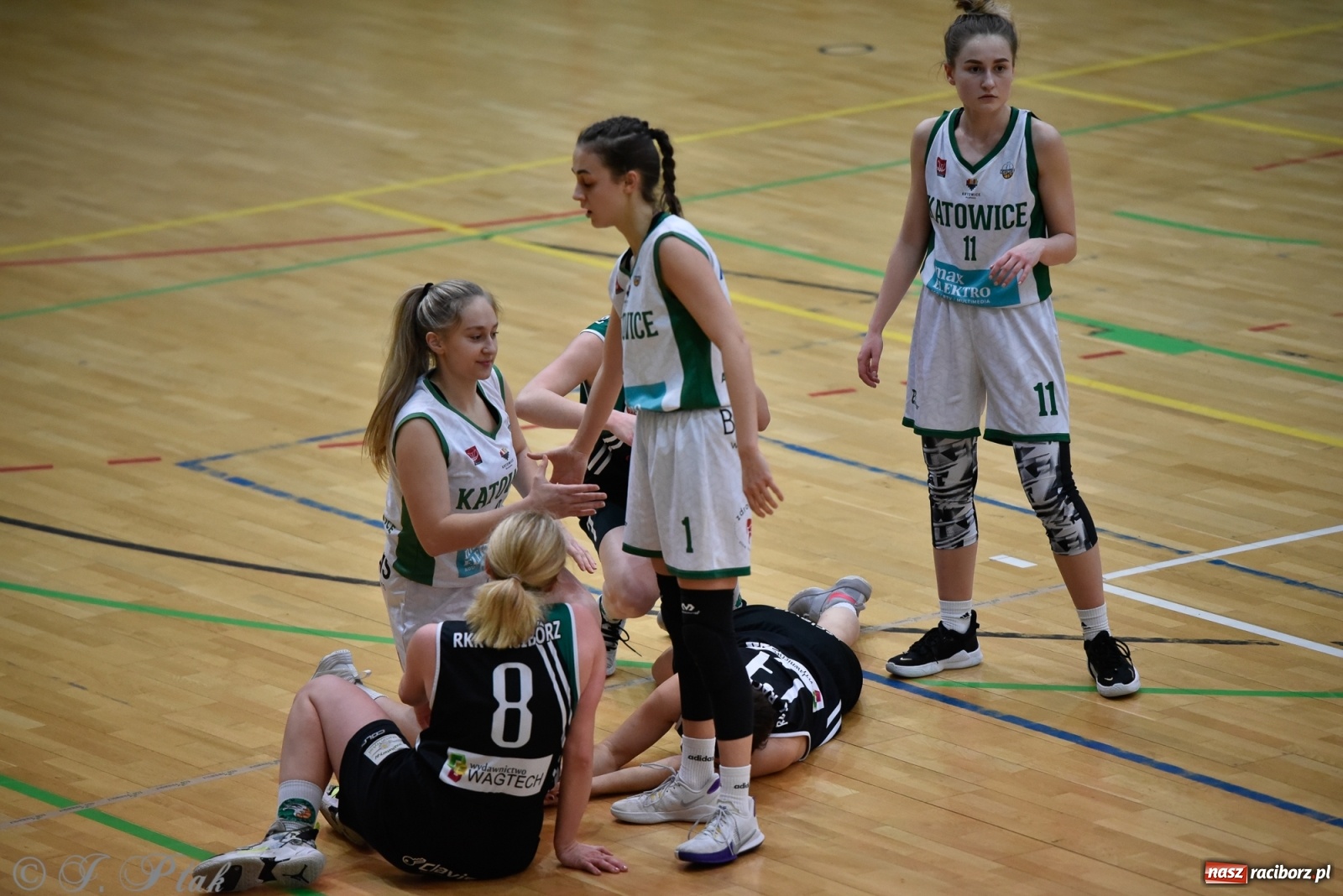 Zdjęcie w galerii na portalu naszraciborz.pl: Osłabione RKK nie sprostało Katowicom [FOTO] wiadomości z regionu