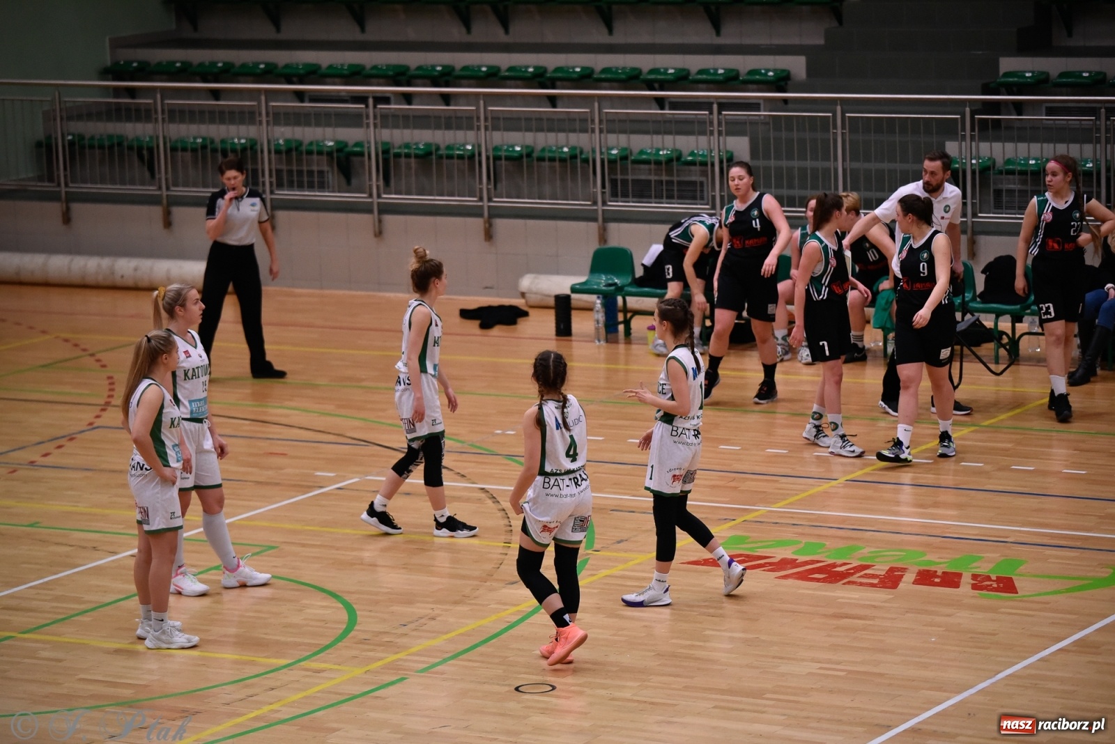 Zdjęcie w galerii na portalu naszraciborz.pl: Osłabione RKK nie sprostało Katowicom [FOTO] wiadomości z regionu