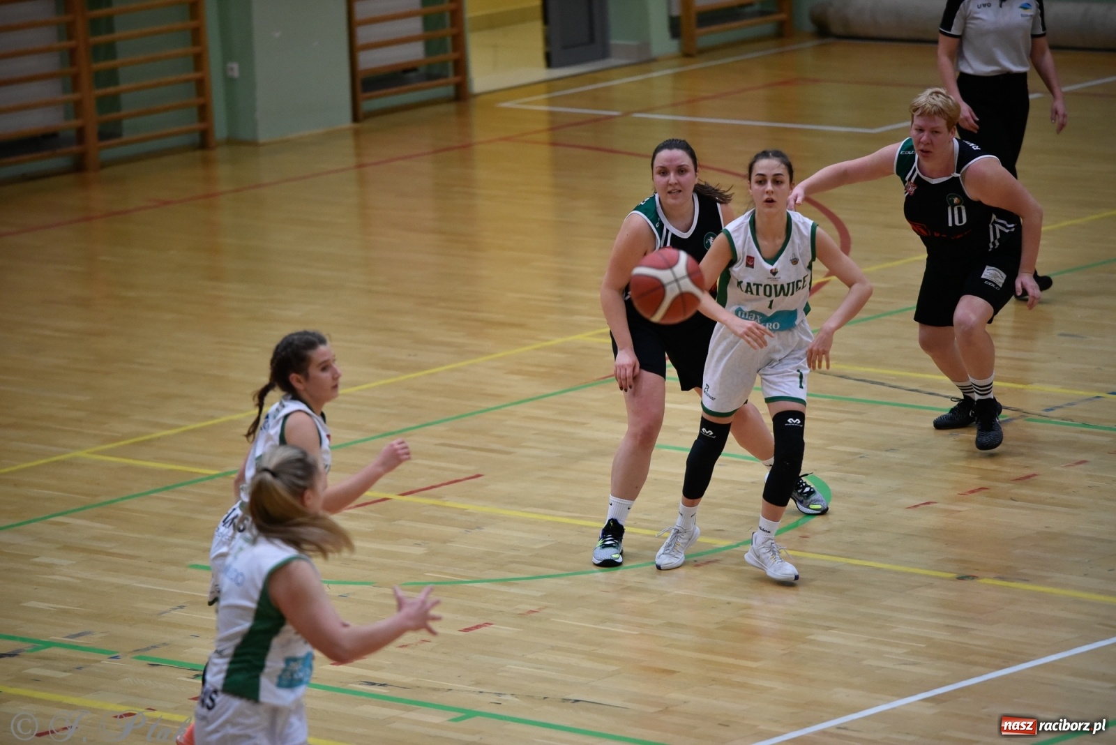 Zdjęcie w galerii na portalu naszraciborz.pl: Osłabione RKK nie sprostało Katowicom [FOTO] wiadomości z regionu