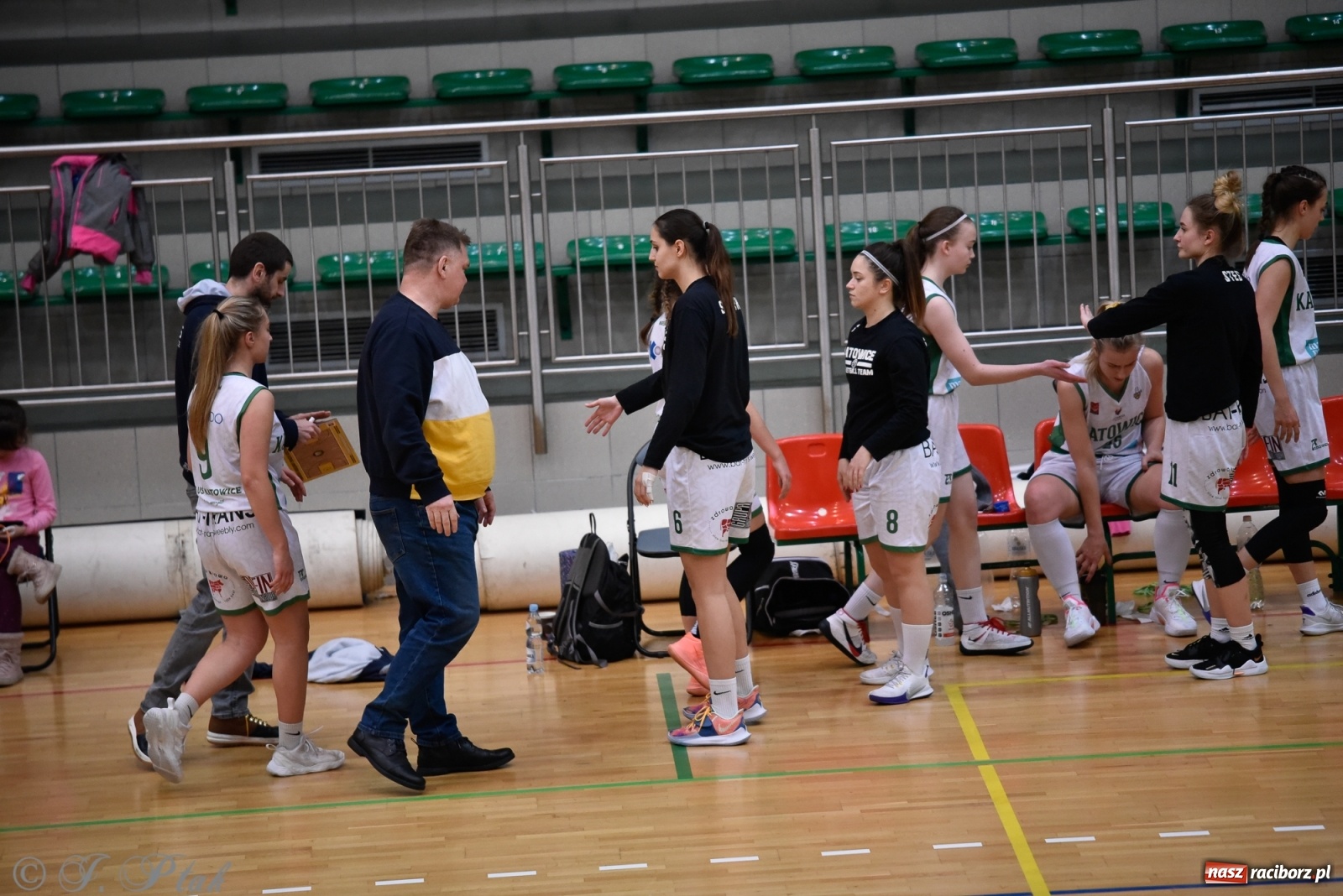 Zdjęcie w galerii na portalu naszraciborz.pl: Osłabione RKK nie sprostało Katowicom [FOTO] wiadomości z regionu