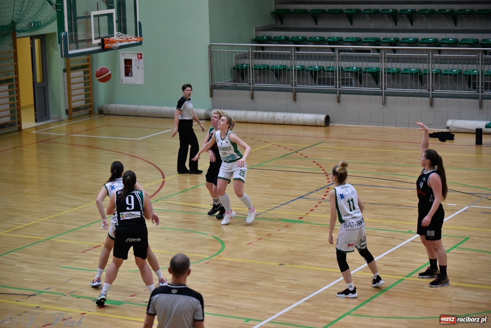 Zdjęcie w galerii na portalu naszraciborz.pl: Osłabione RKK nie sprostało Katowicom [FOTO] wiadomości z regionu