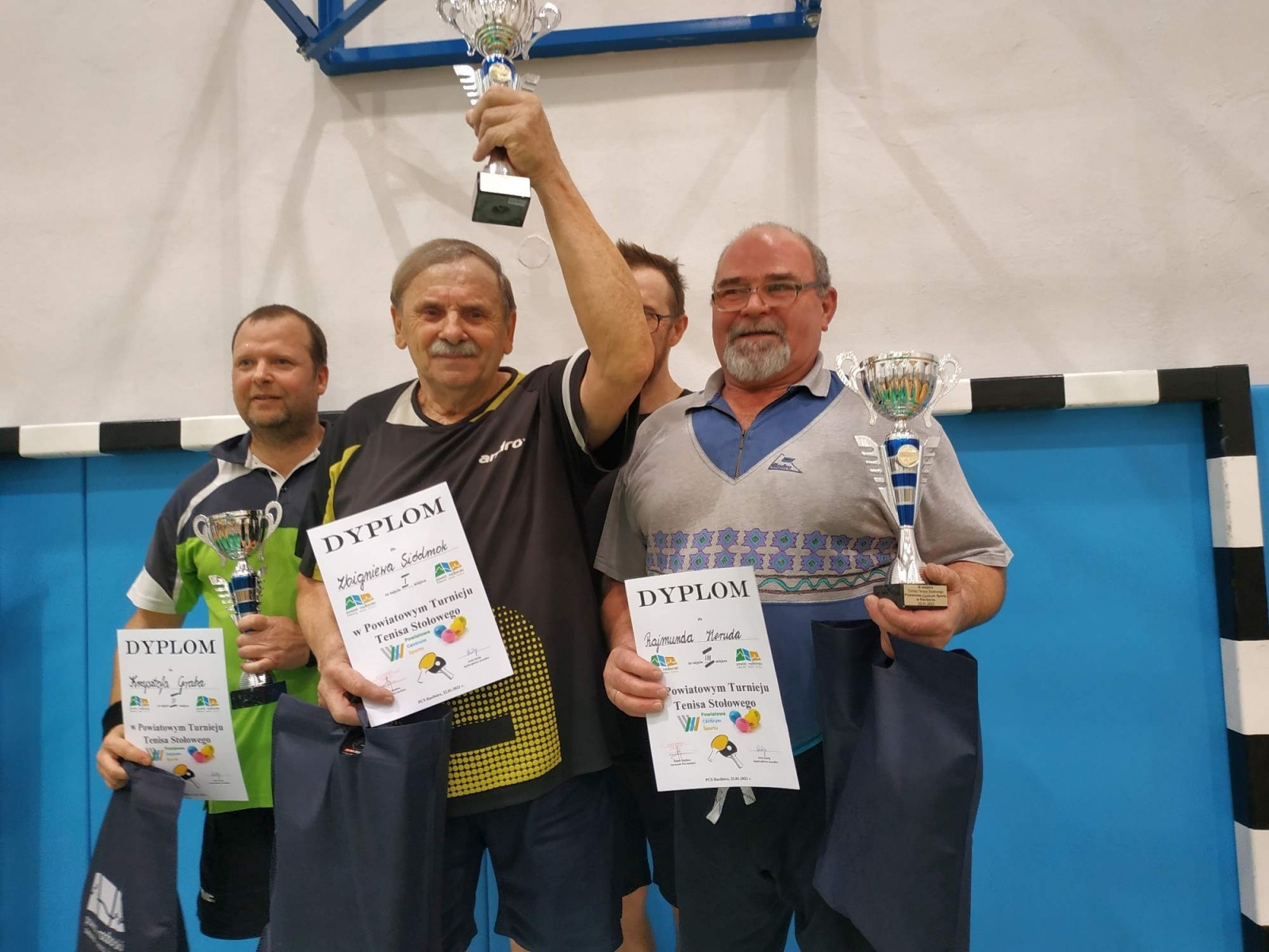 Zdjęcie w galerii na portalu naszraciborz.pl: Puchary wręczone. Tenisowa sobota w PCS wiadomości z regionu