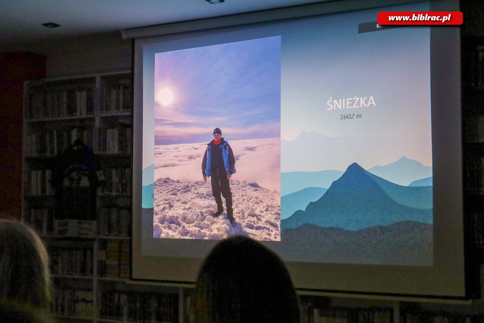 Zdjęcie w galerii na portalu naszraciborz.pl: Korona Gór Polski – góry dla każdego? Andrzej Kuśnierz w bibliotece na Ostrogu wiadomości z regionu