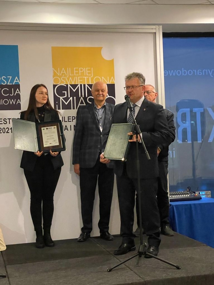 Zdjęcie w galerii na portalu naszraciborz.pl: Gmina Krzyżanowice z nagrodami w konkursie na najlepsze inwestycje dot. oświetlenia wiadomości z regionu