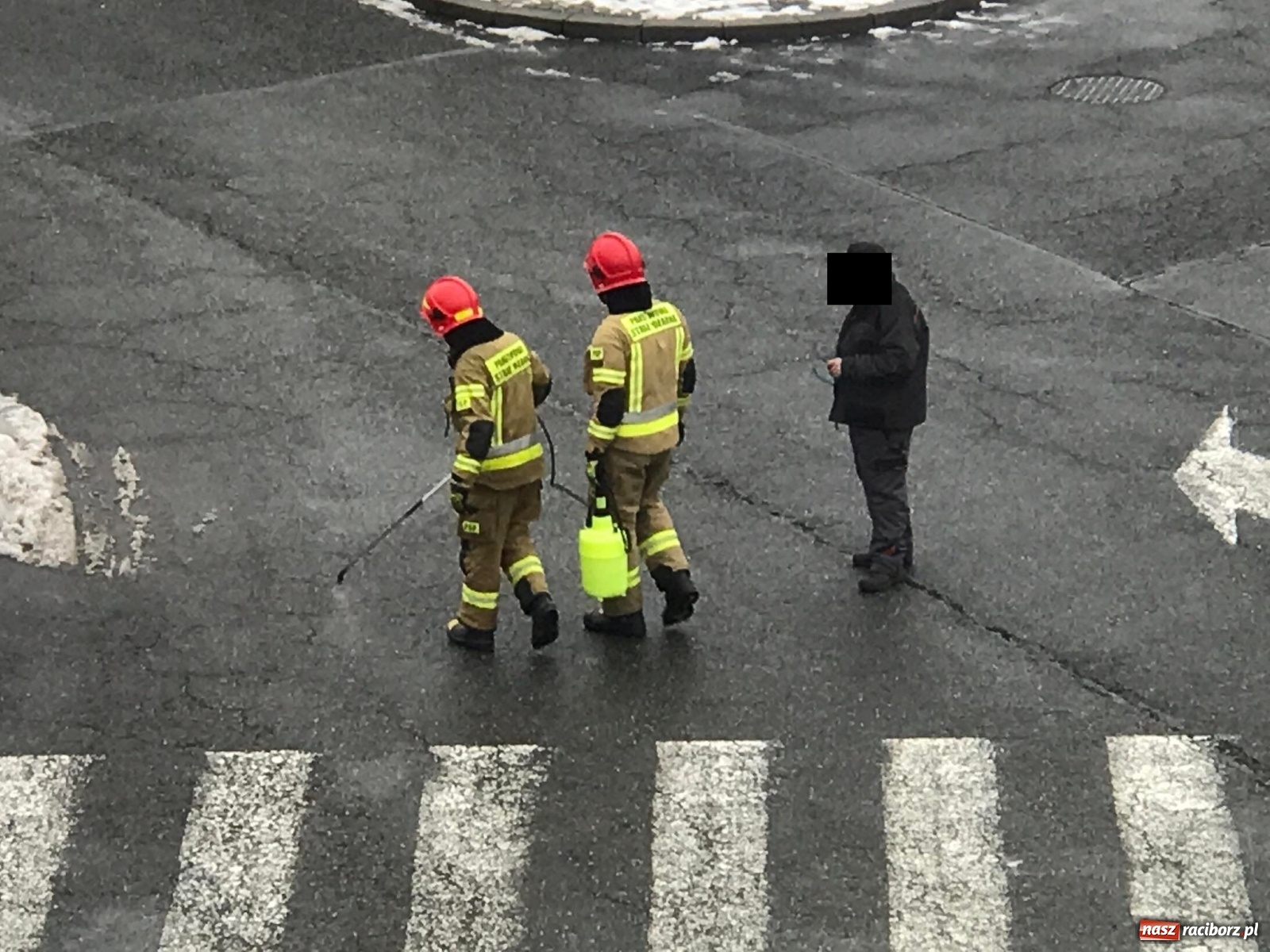 Zdjęcie w galerii na portalu naszraciborz.pl: Raport 998. Zaniepokojona sąsiadka wezwała strażaków wiadomości z regionu