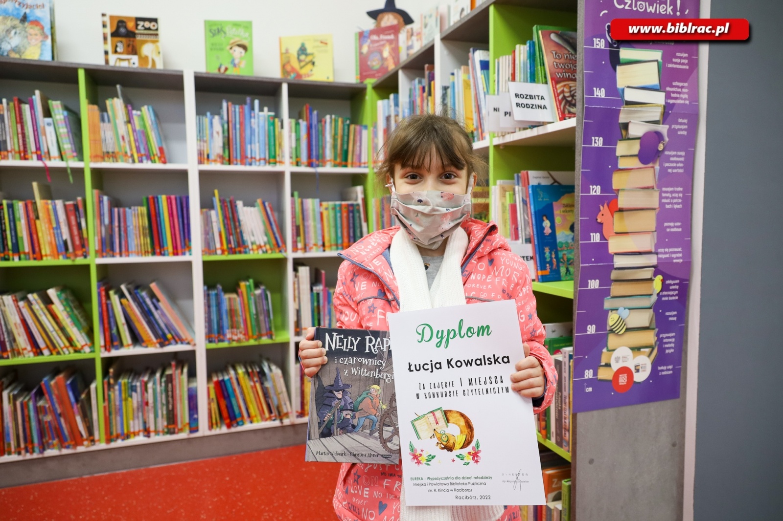 Zdjęcie w galerii na portalu naszraciborz.pl: 29 uczestników i metry przeczytanych książek! wiadomości z regionu