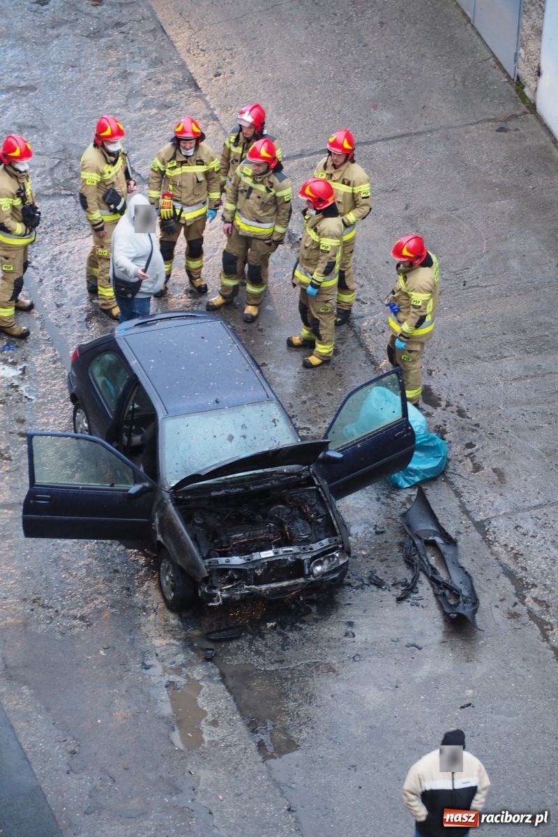 Zdjęcie w galerii na portalu naszraciborz.pl: Fiesta w płomieniach na Katowickiej [FOTO] wiadomości z regionu