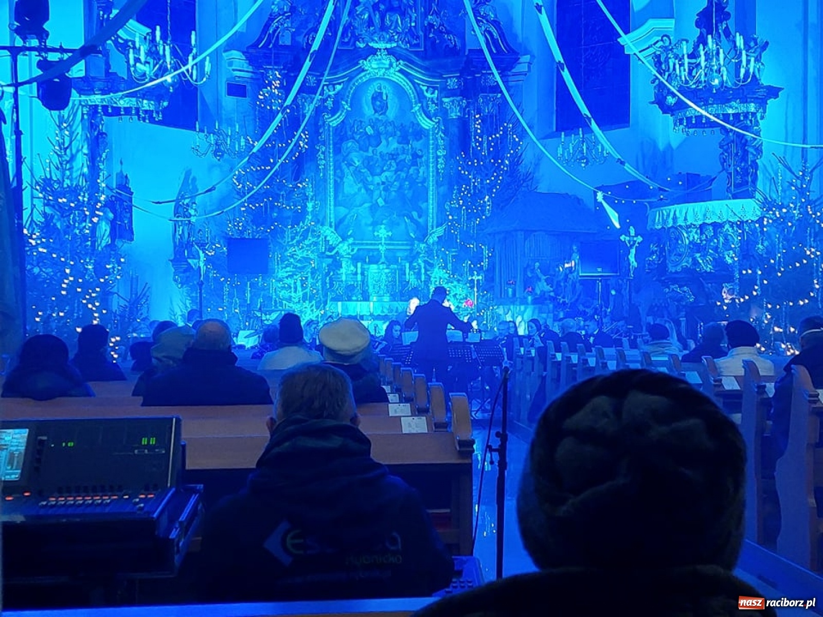 Zdjęcie w galerii na portalu naszraciborz.pl: Orkiestra JSW z kolędami w Bieńkowicach. Jutro w Brzeziu wiadomości z regionu